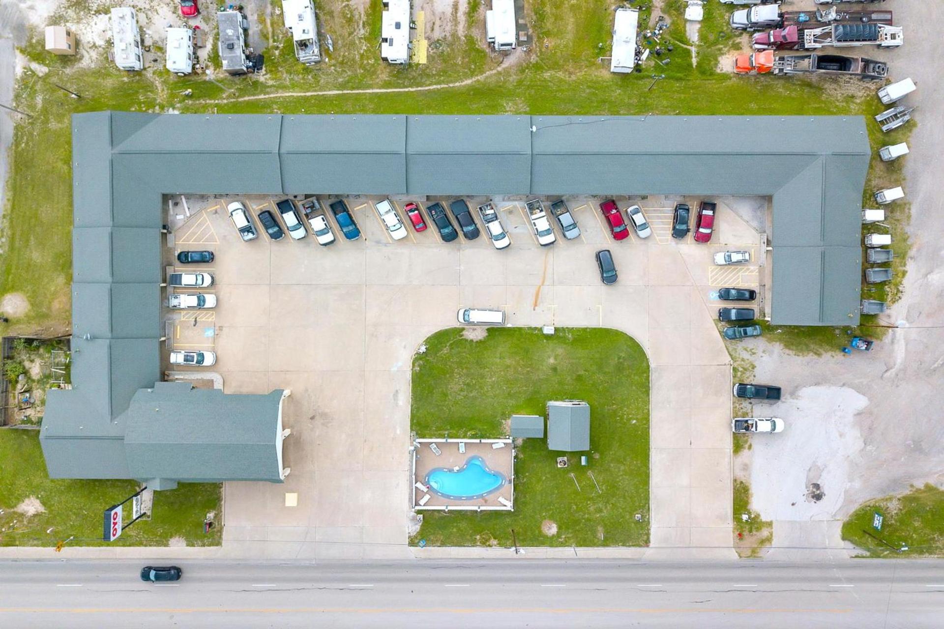 Three Rivers Executive Inn & Suites By OYO photo 17