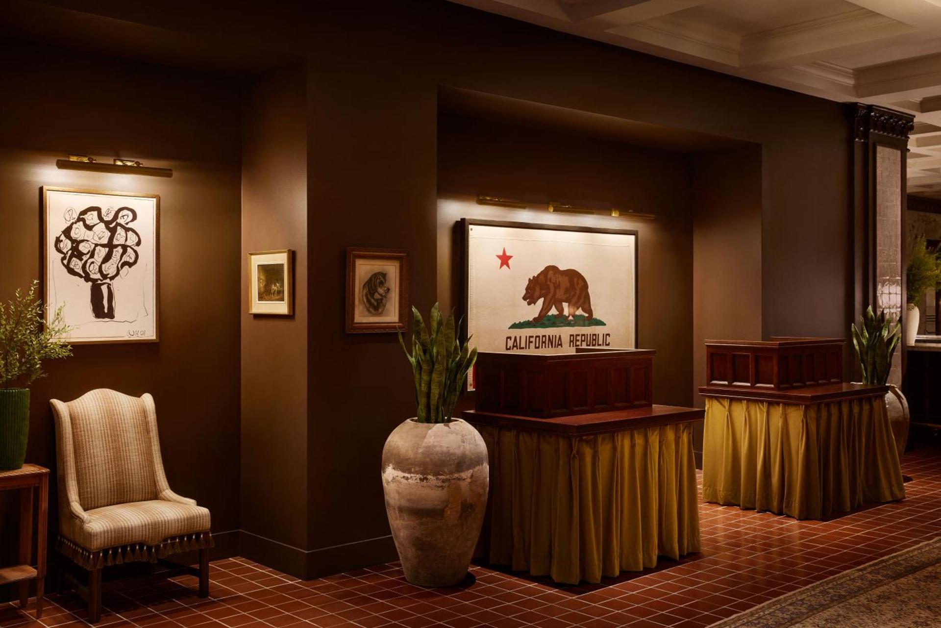 Pasadena Hotel & Pool photo 26