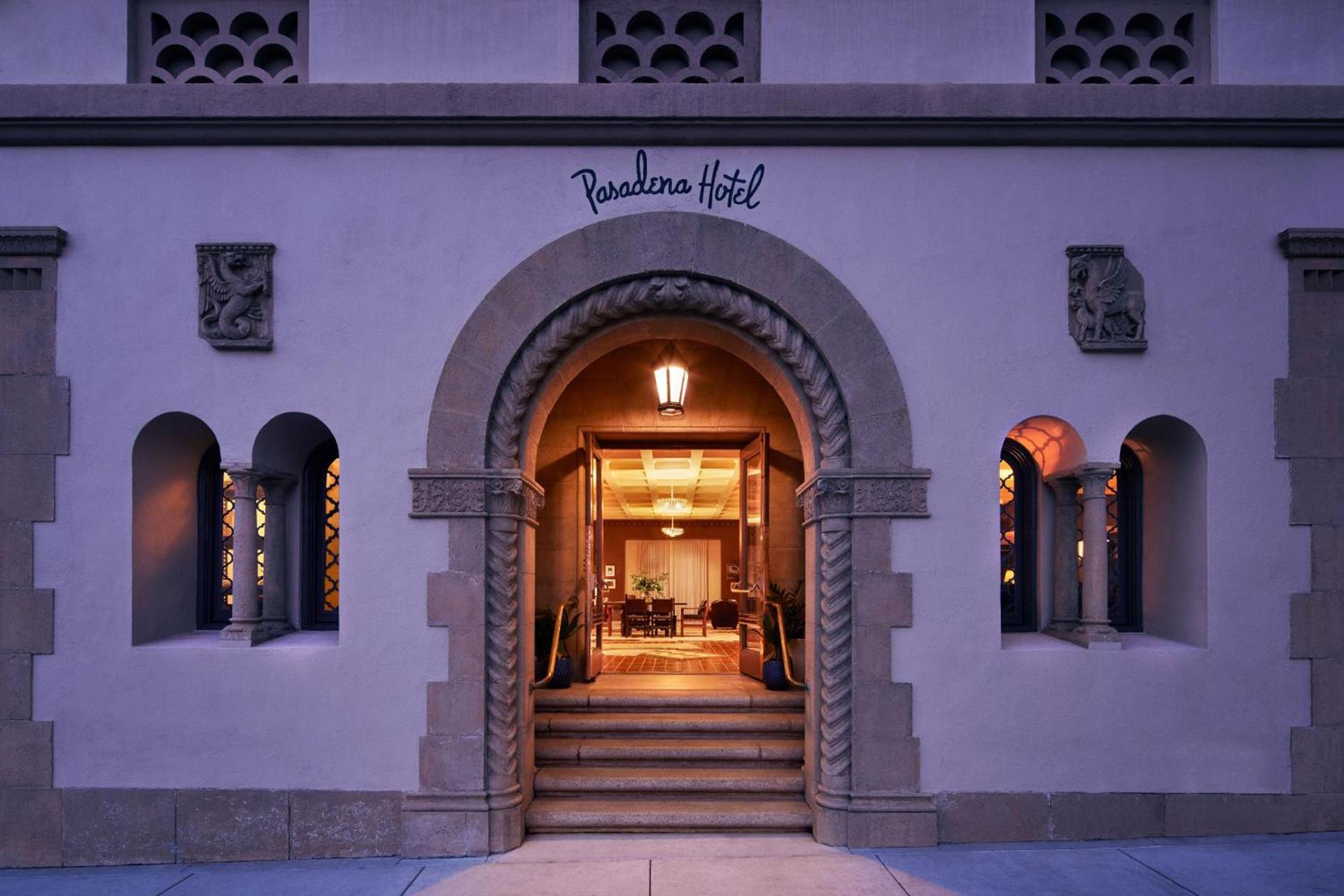 Pasadena Hotel & Pool photo 35