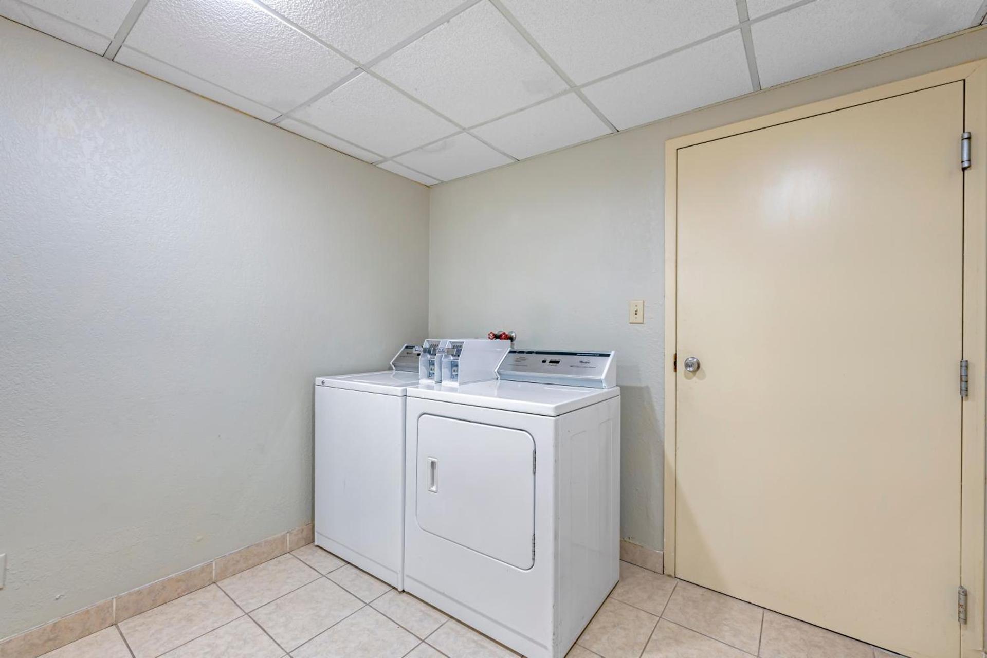 Quality Inn & Suites Lincoln South photo 8