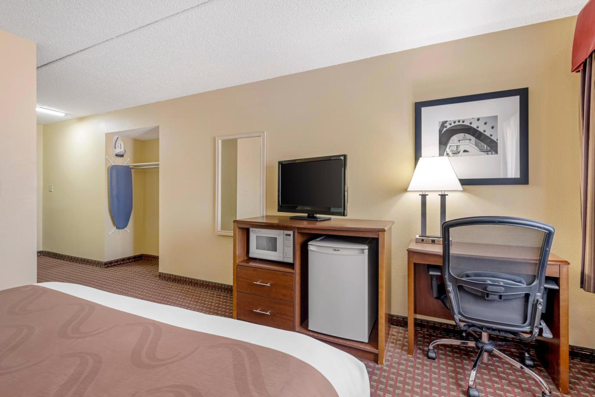 Quality Inn & Suites Lincoln South photo 17