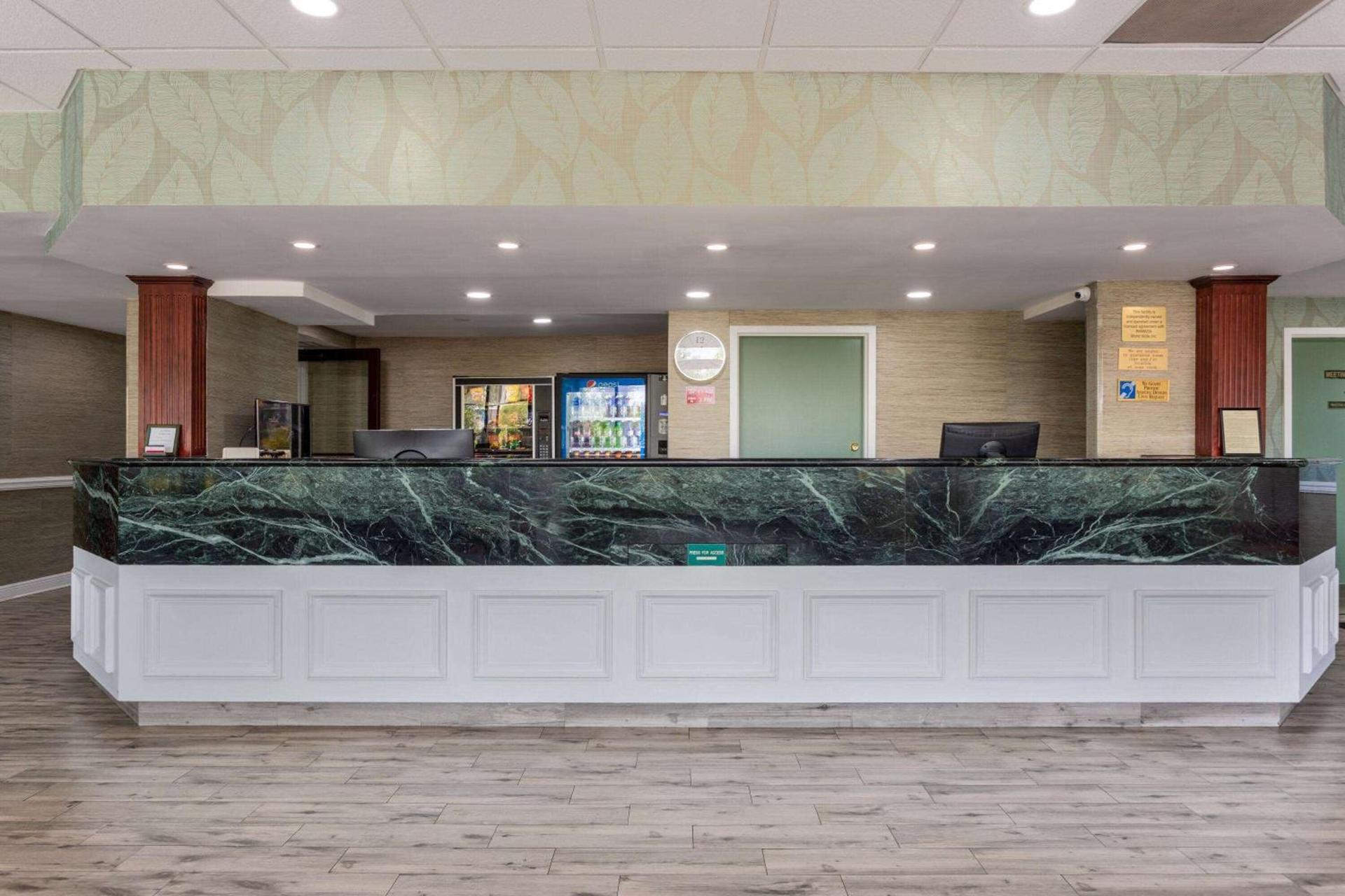 Ramada by Wyndham Altamonte Springs Near I-4 photo 18