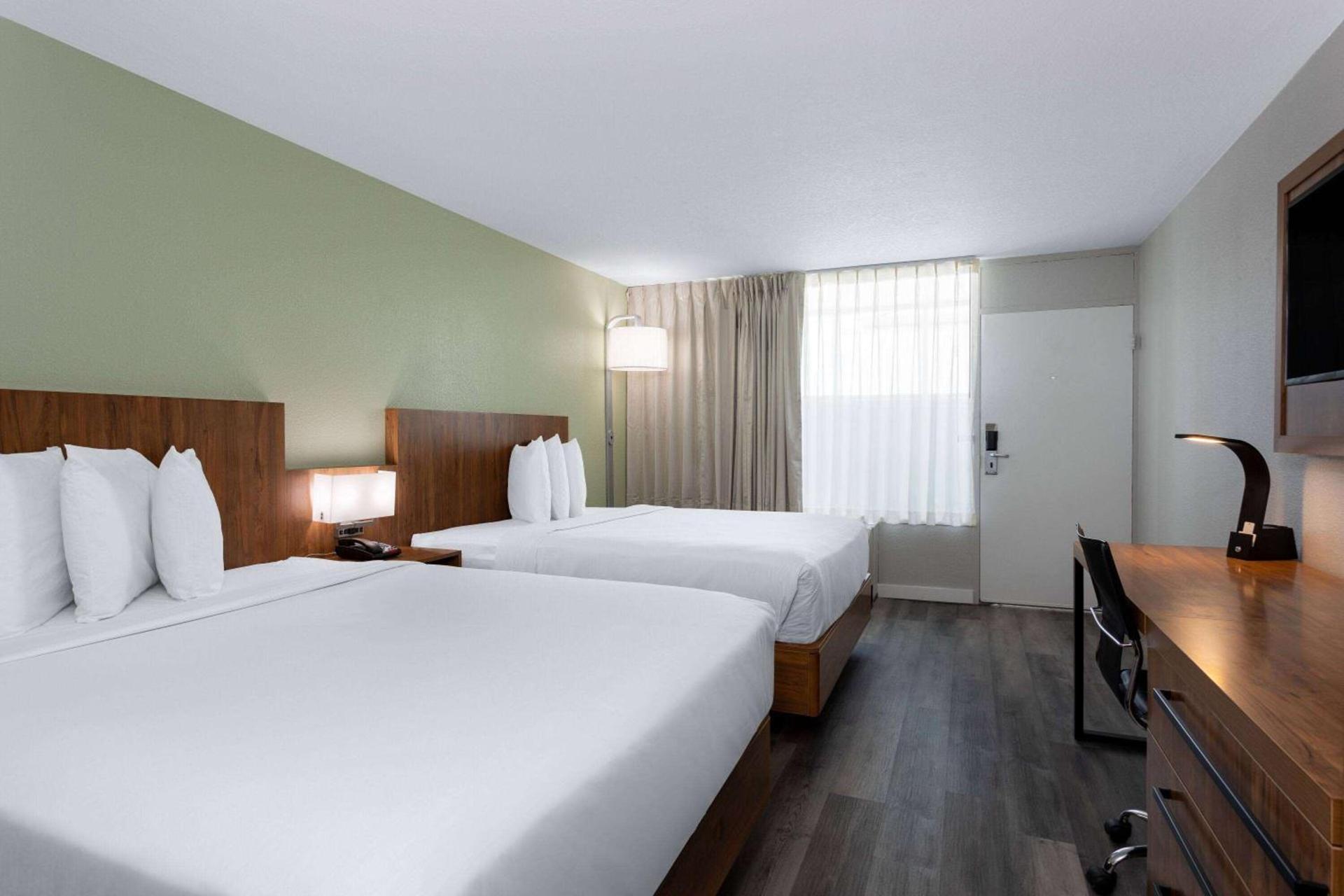 Ramada by Wyndham Altamonte Springs Near I-4 photo 16