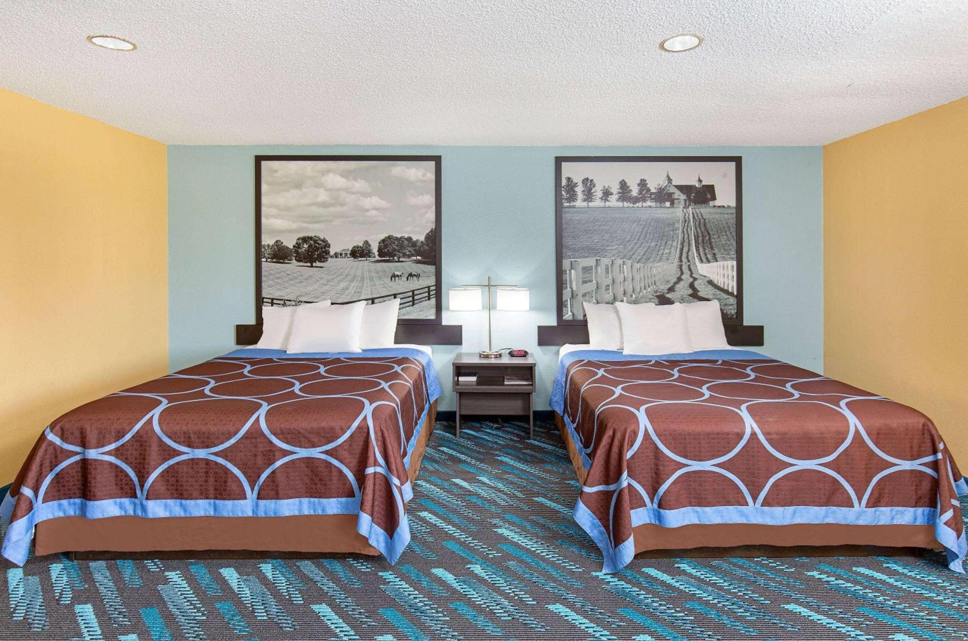 Super 8 by Wyndham Somerset photo 25