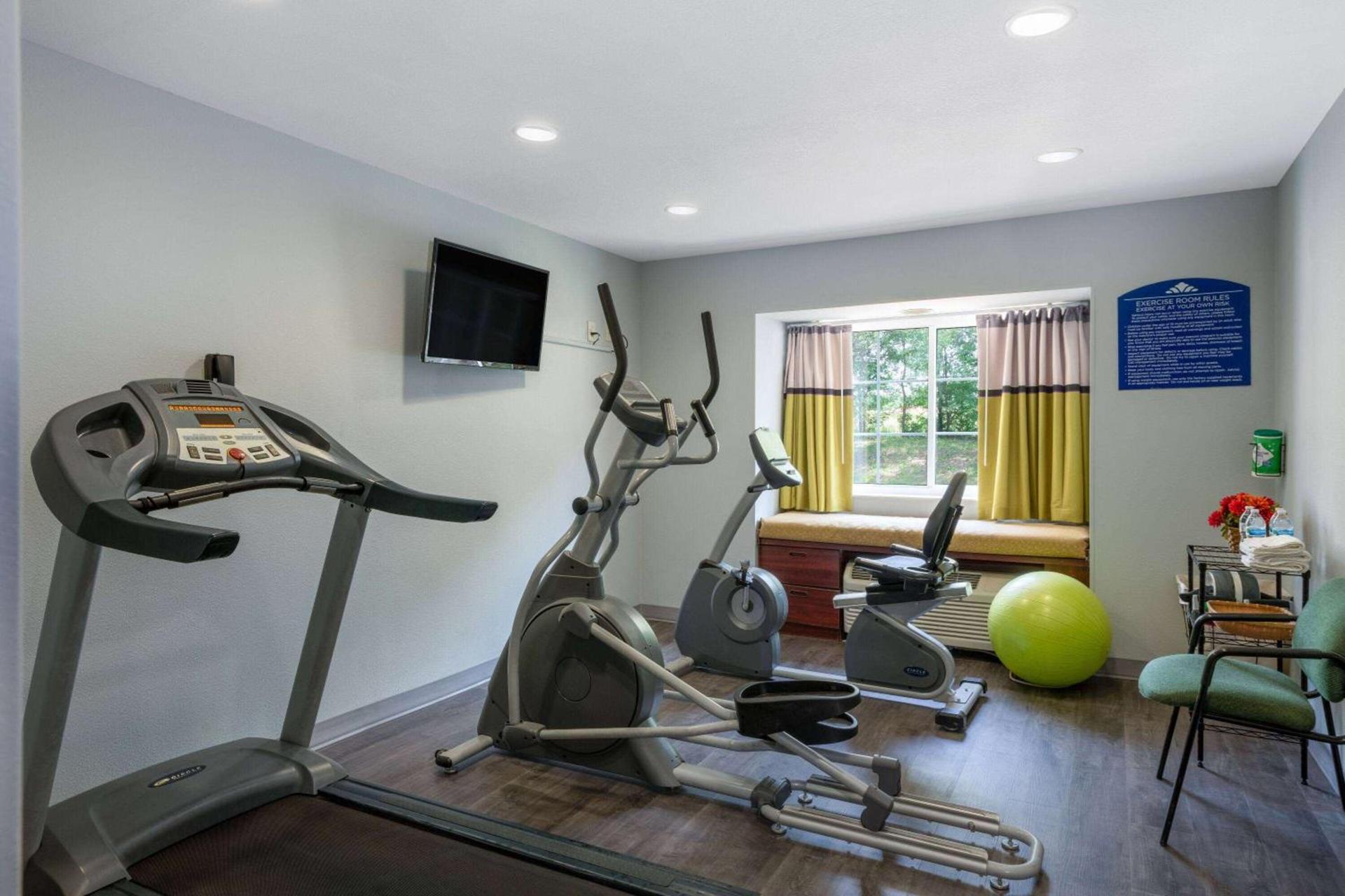 Microtel Inn by Wyndham Spartanburg Duncan photo 5