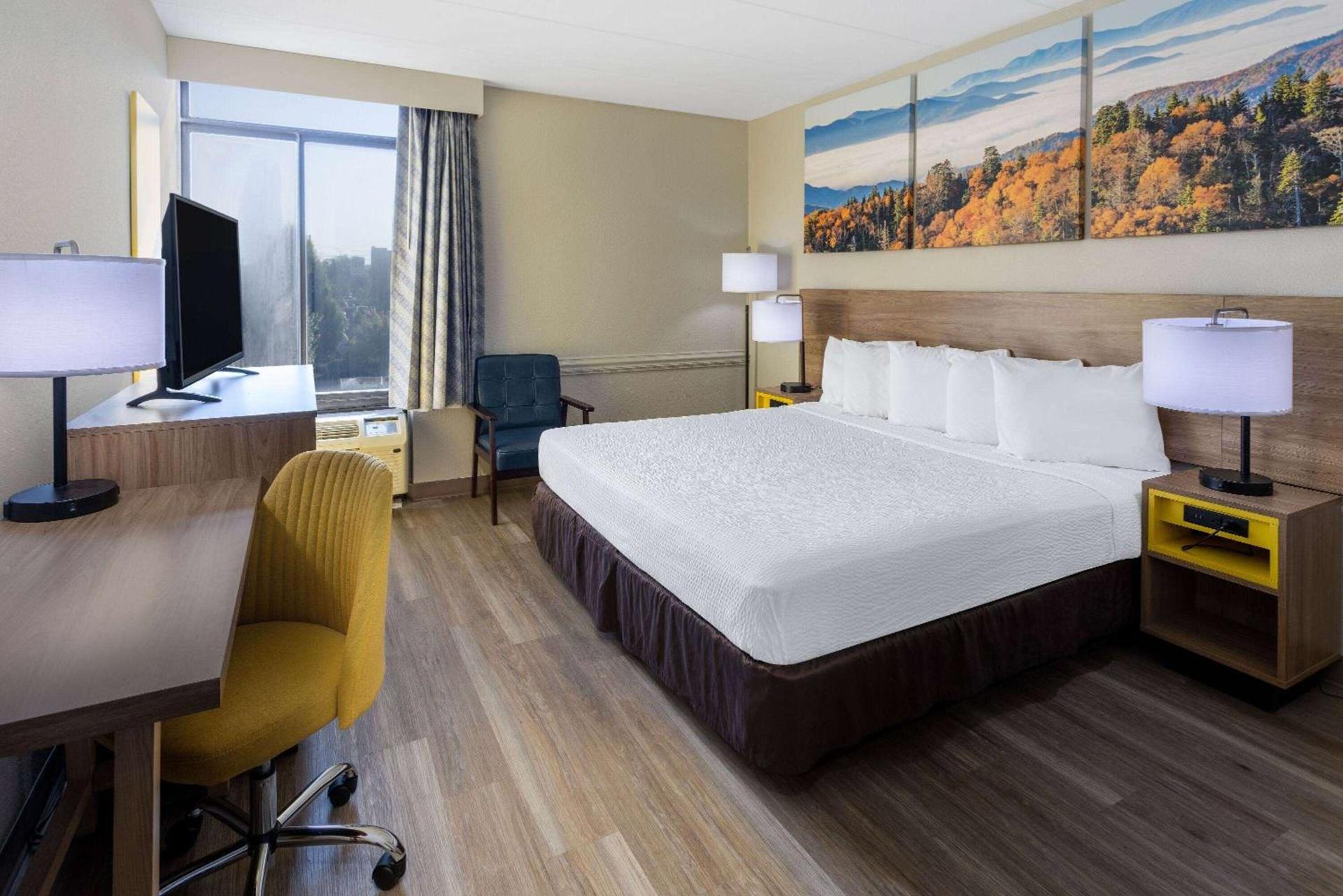Days Inn by Wyndham Winchester photo 13