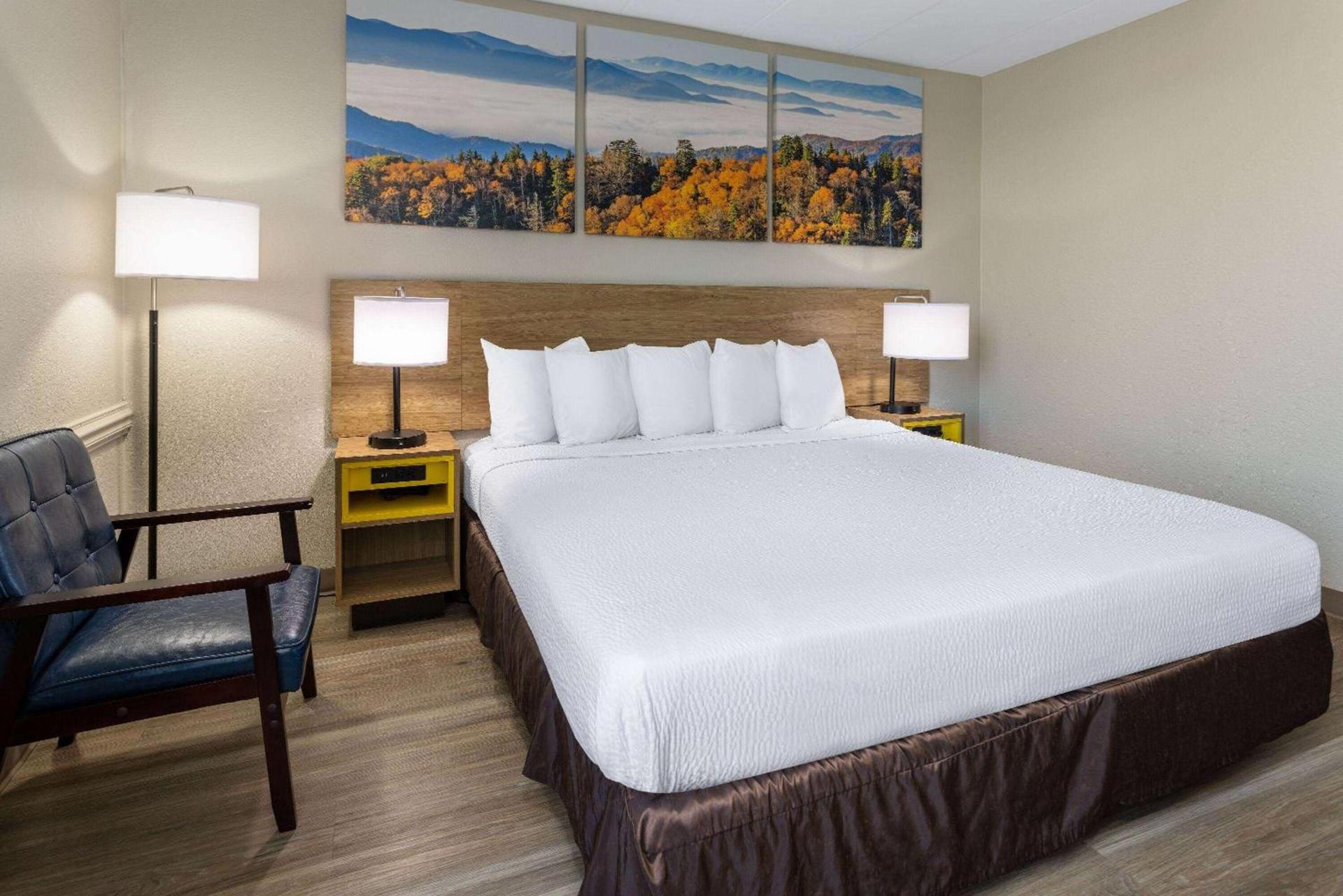 Days Inn by Wyndham Winchester photo 16