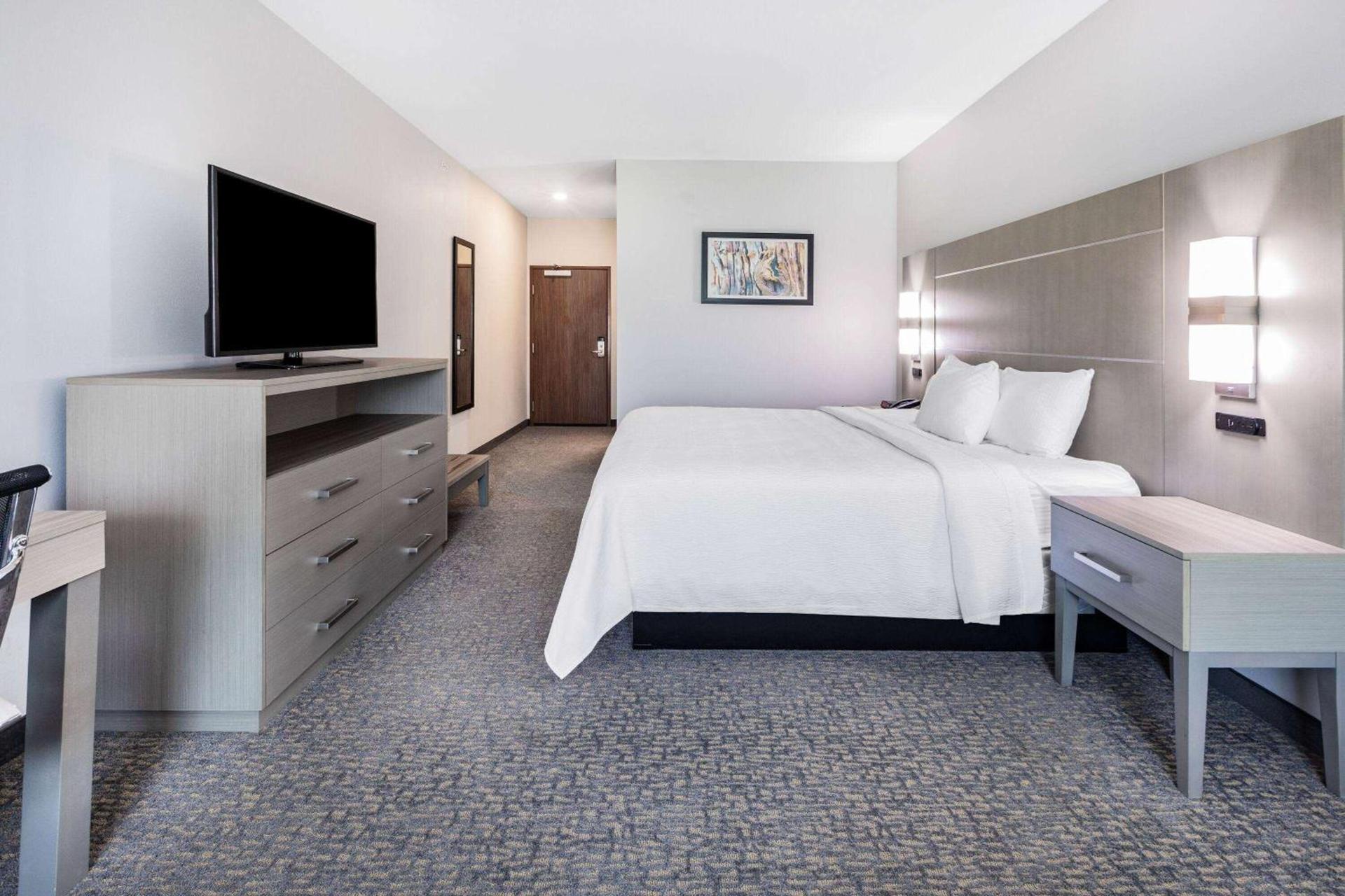 La Quinta Inn & Suites by Wyndham Jackson-Cape Girardeau photo 21