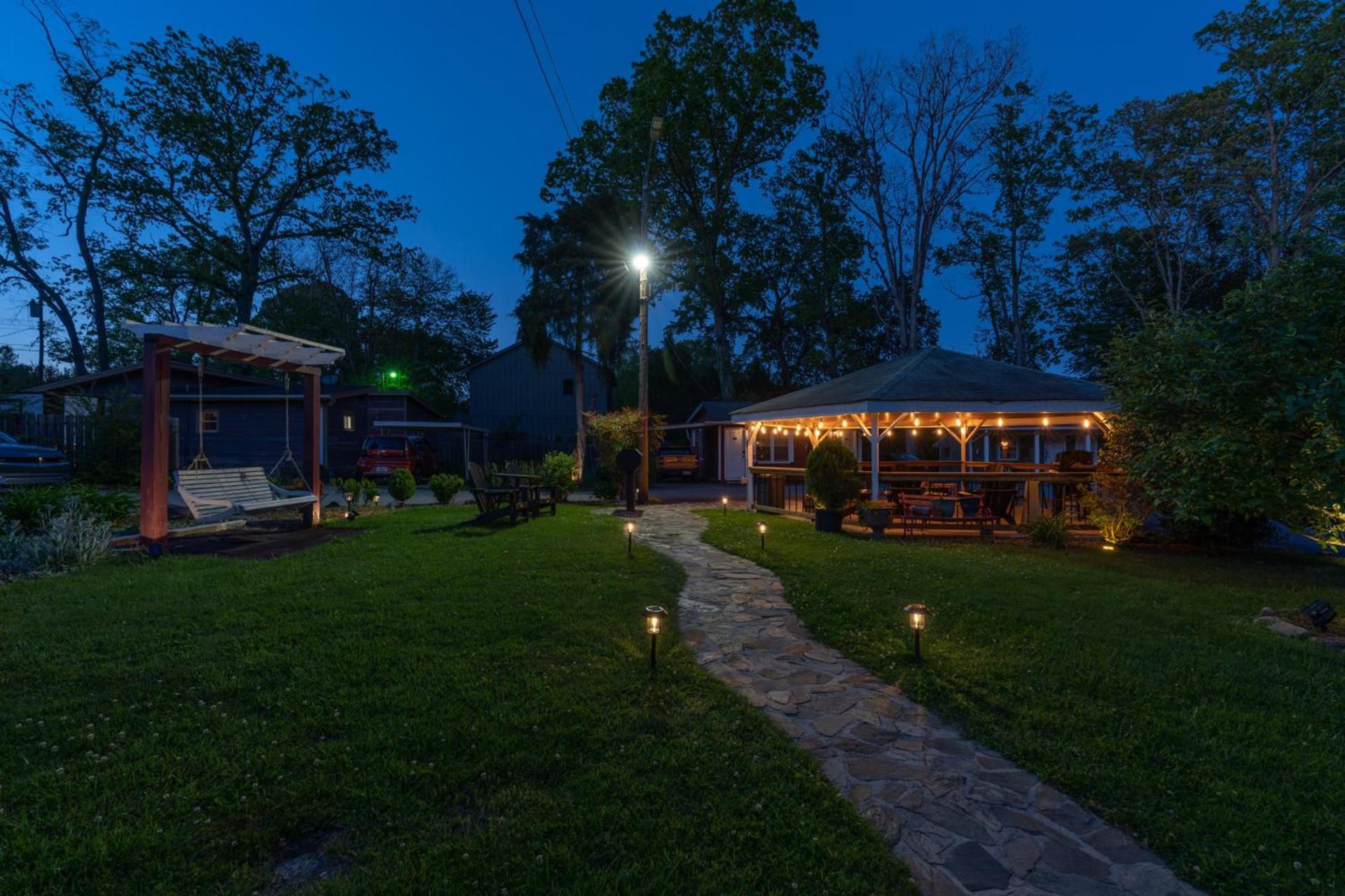 CedarWood Inn photo 18