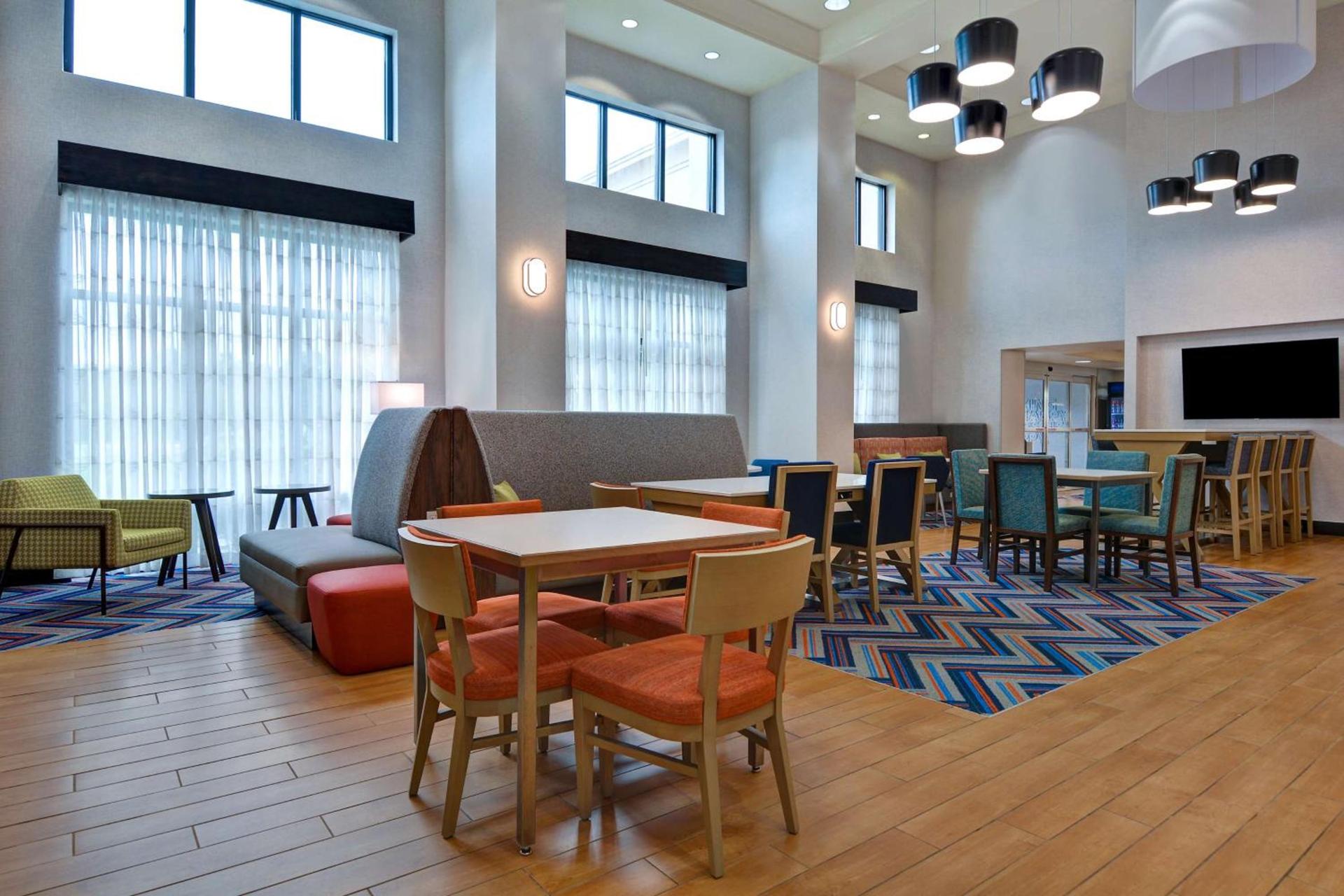 Hampton Inn & Suites Clearwater St Petersburg Ulmerton Road FL photo 6