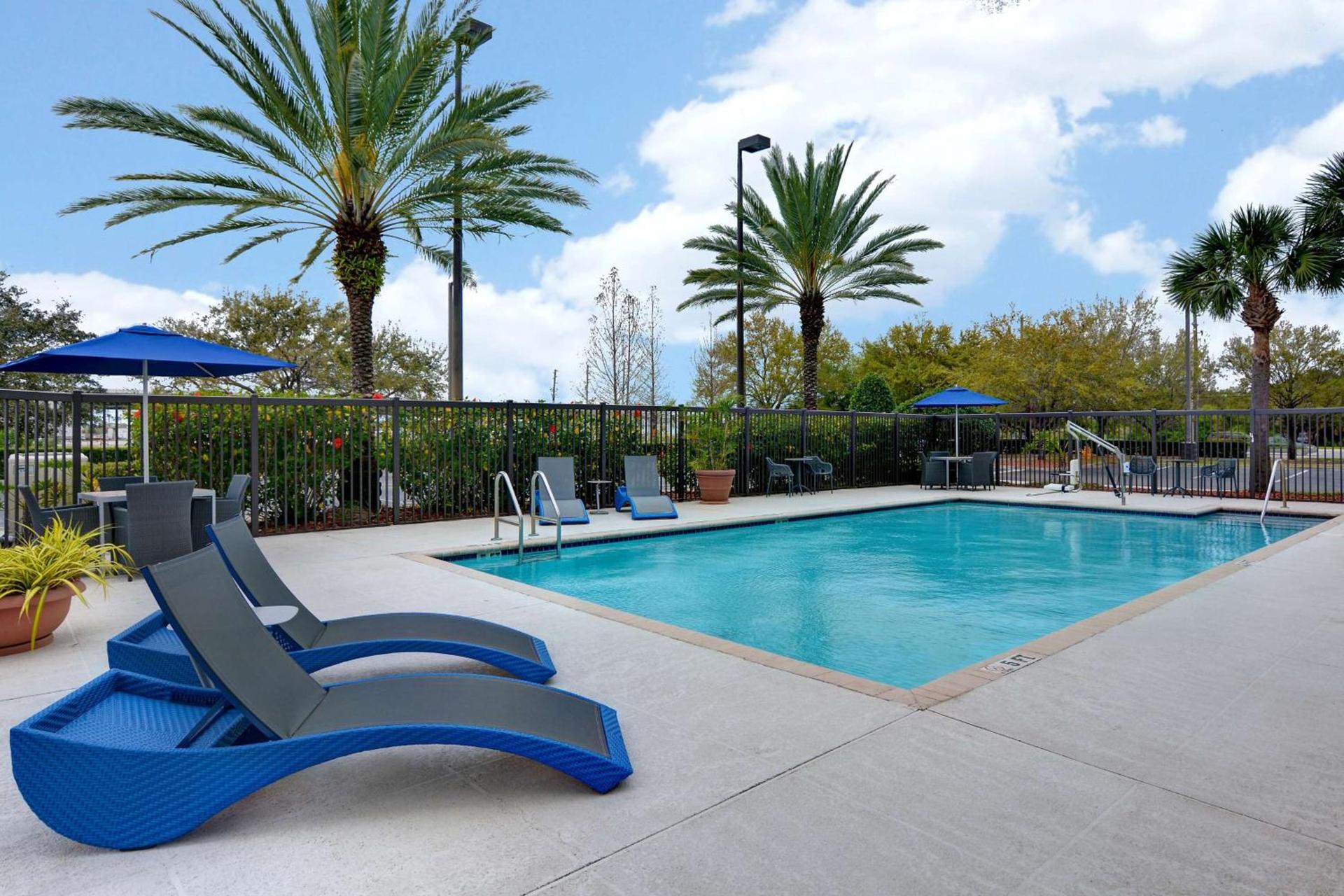 Hampton Inn & Suites Clearwater St Petersburg Ulmerton Road FL photo 3