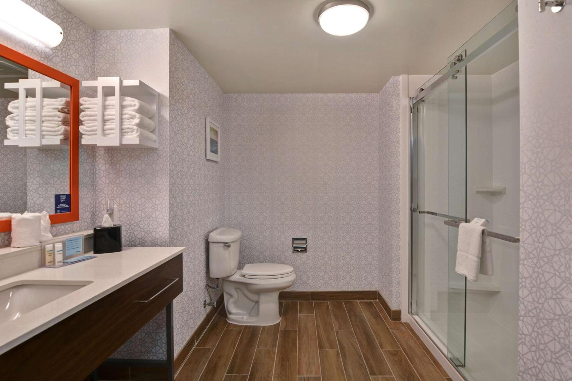 Hampton Inn & Suites Clearwater St Petersburg Ulmerton Road FL photo 28