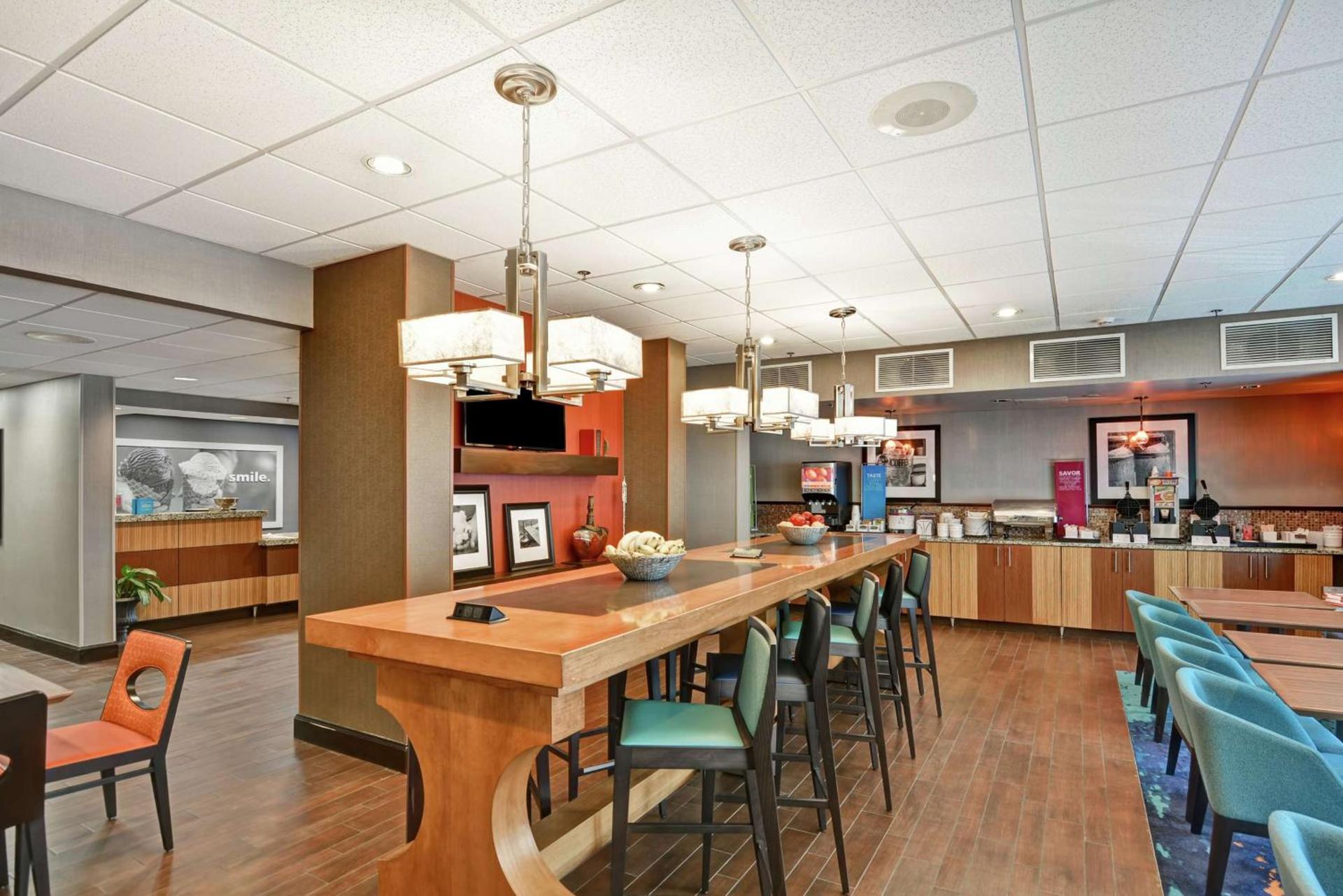 Hampton Inn Charlotte-Gastonia photo 9