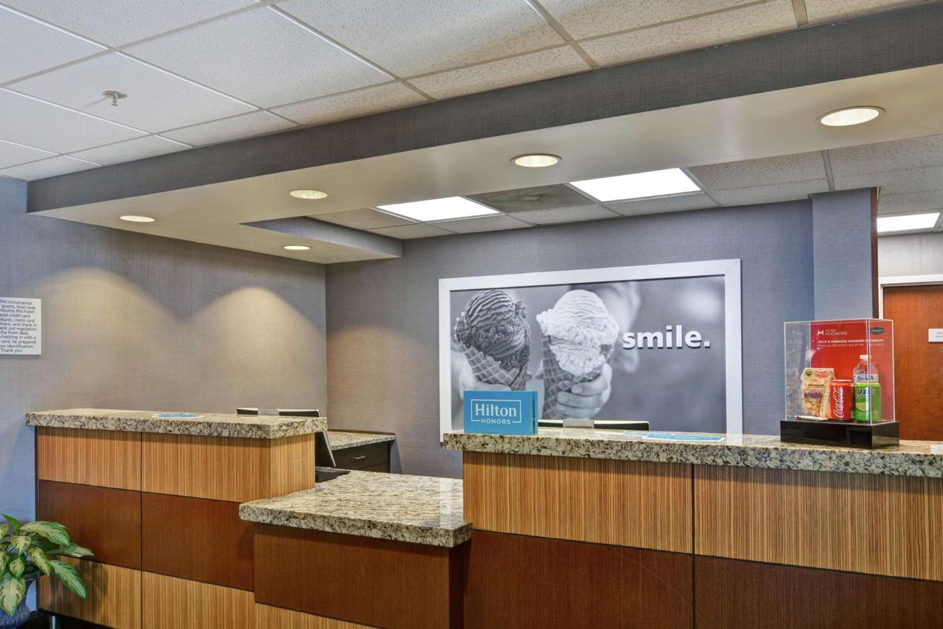 Hampton Inn Charlotte-Gastonia photo 11