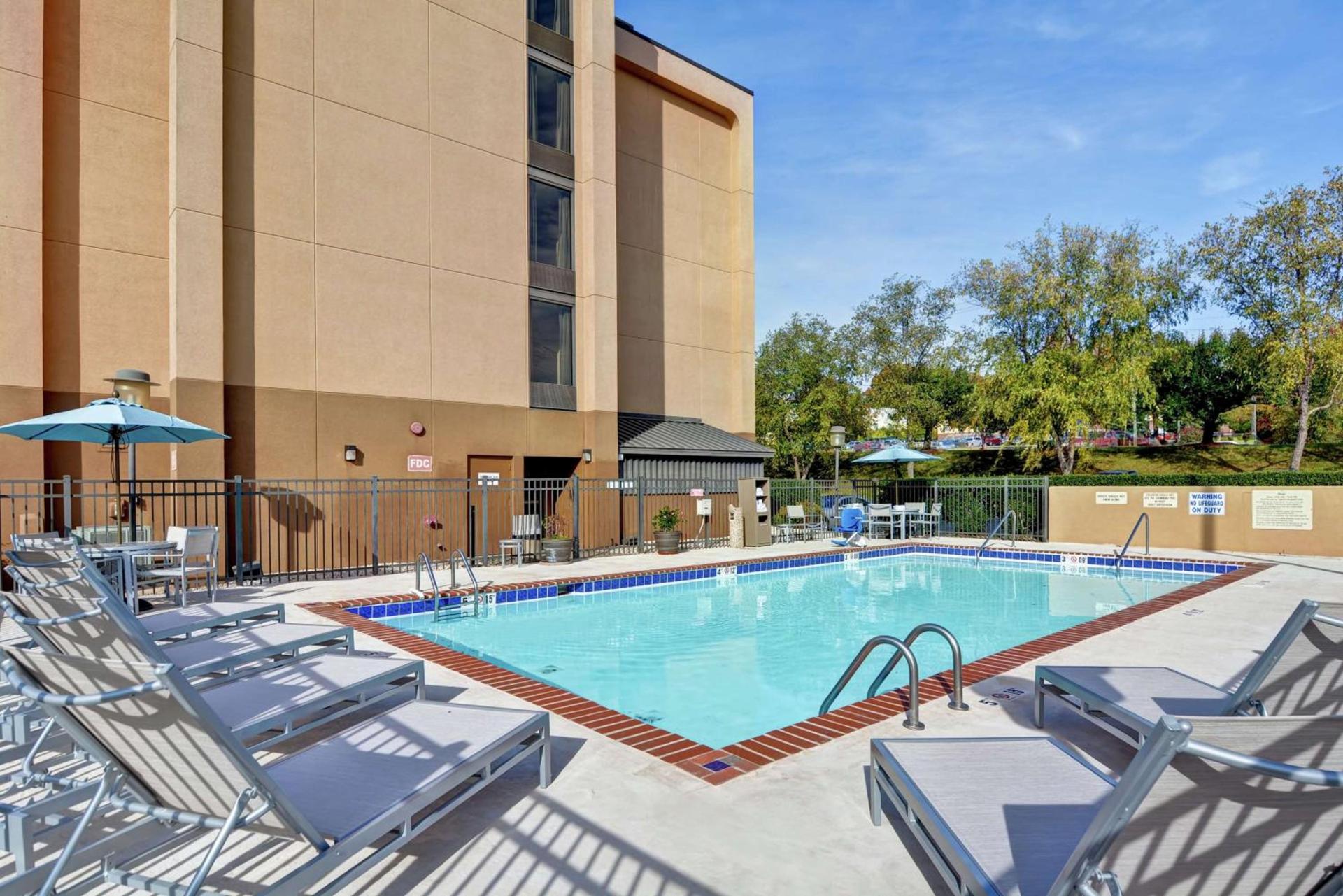 Hampton Inn Charlotte-Gastonia photo 12