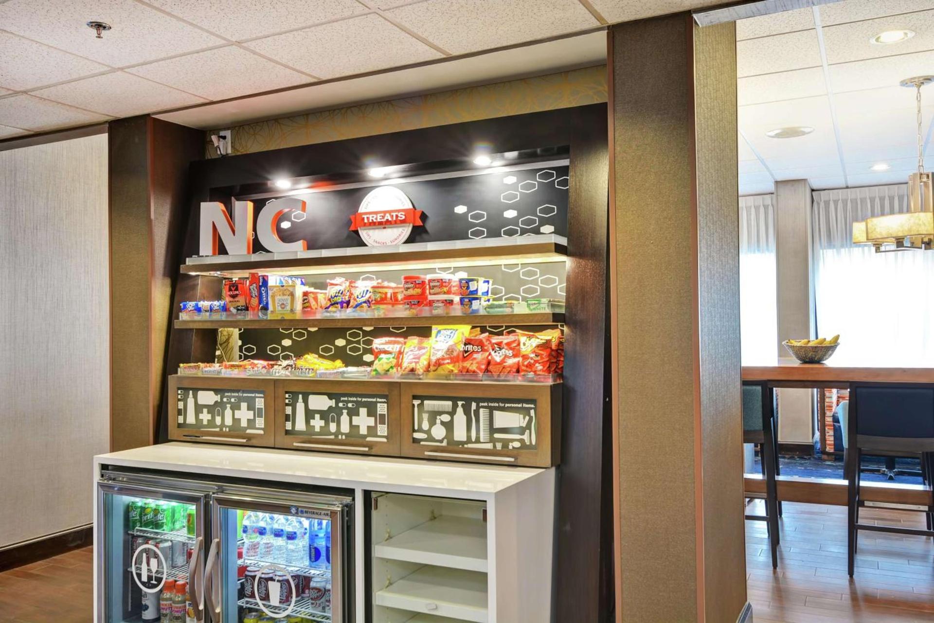 Hampton Inn Charlotte-Gastonia photo 13