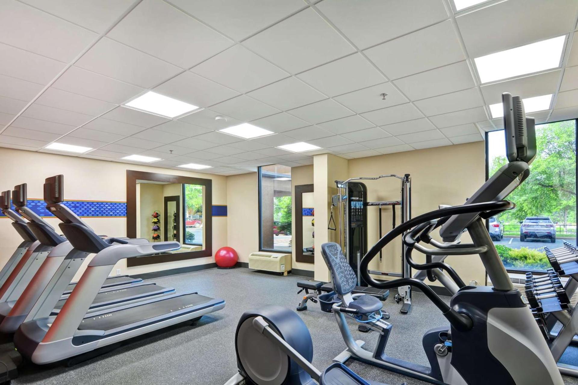 Hampton Inn Charlotte-Gastonia photo 18