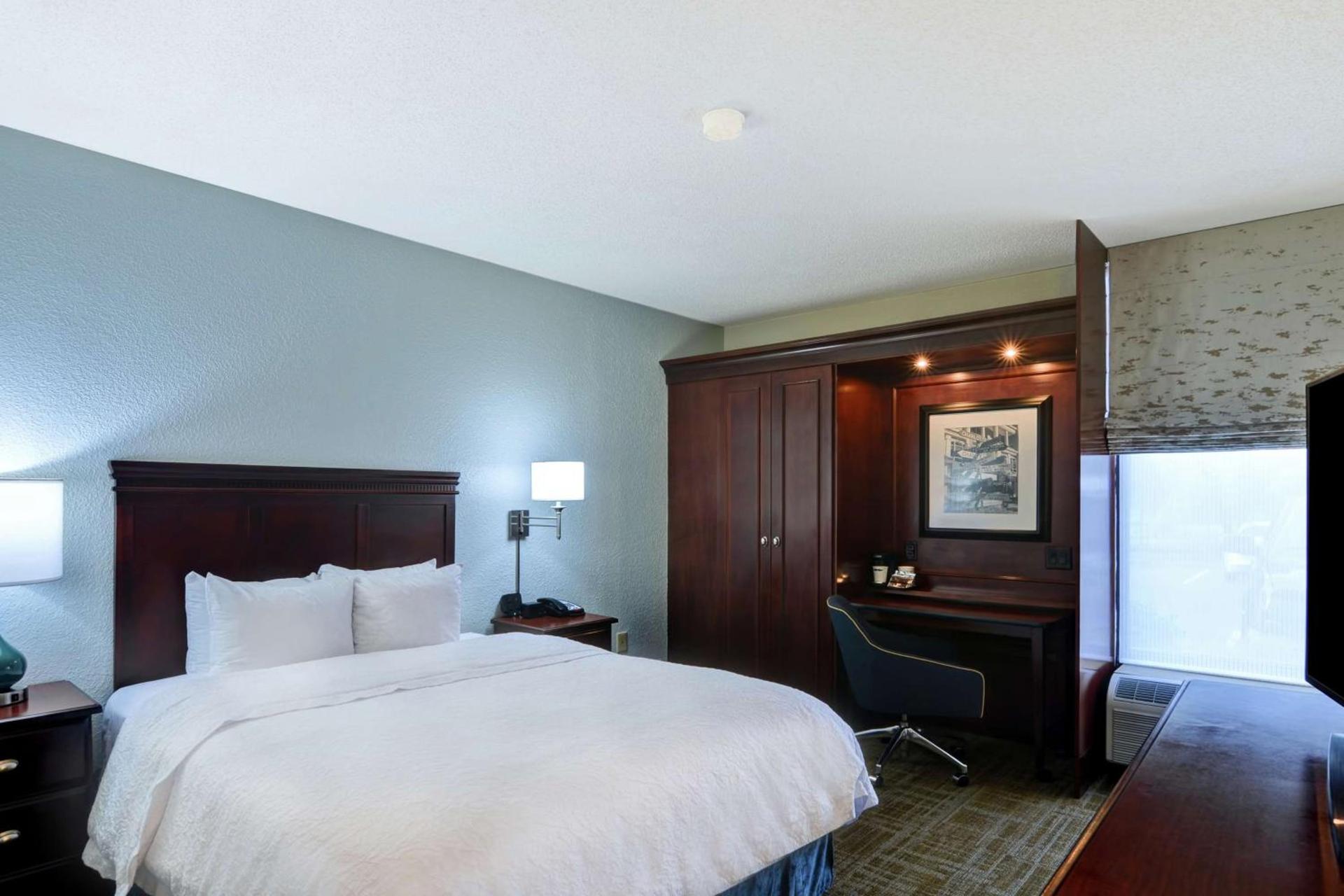 Hampton Inn Charlotte-Gastonia photo 27