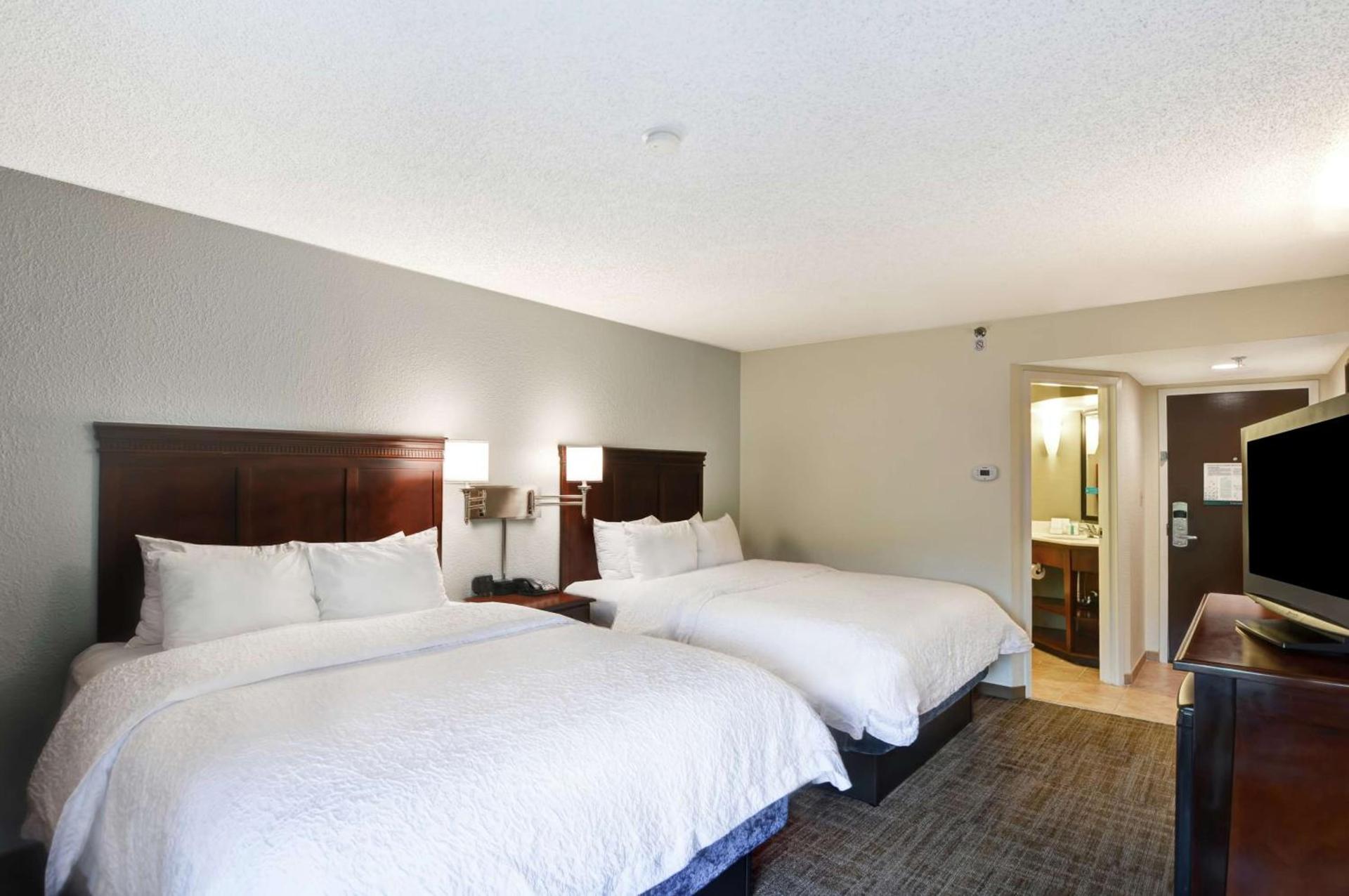 Hampton Inn Charlotte-Gastonia photo 36