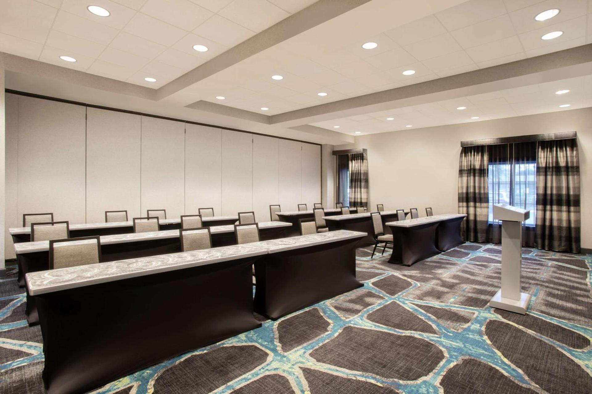 Embassy Suites by Hilton Orlando Airport photo 17