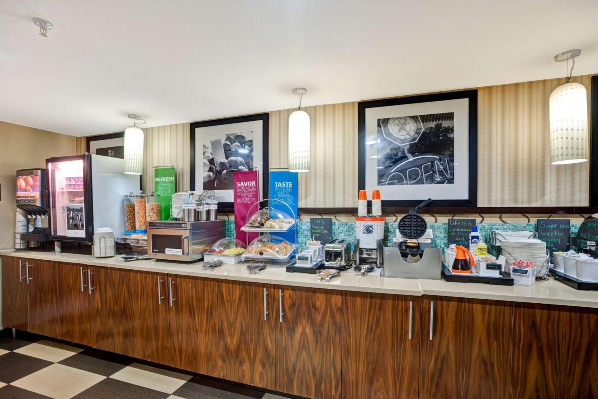 Hampton Inn by Hilton Milford photo 14