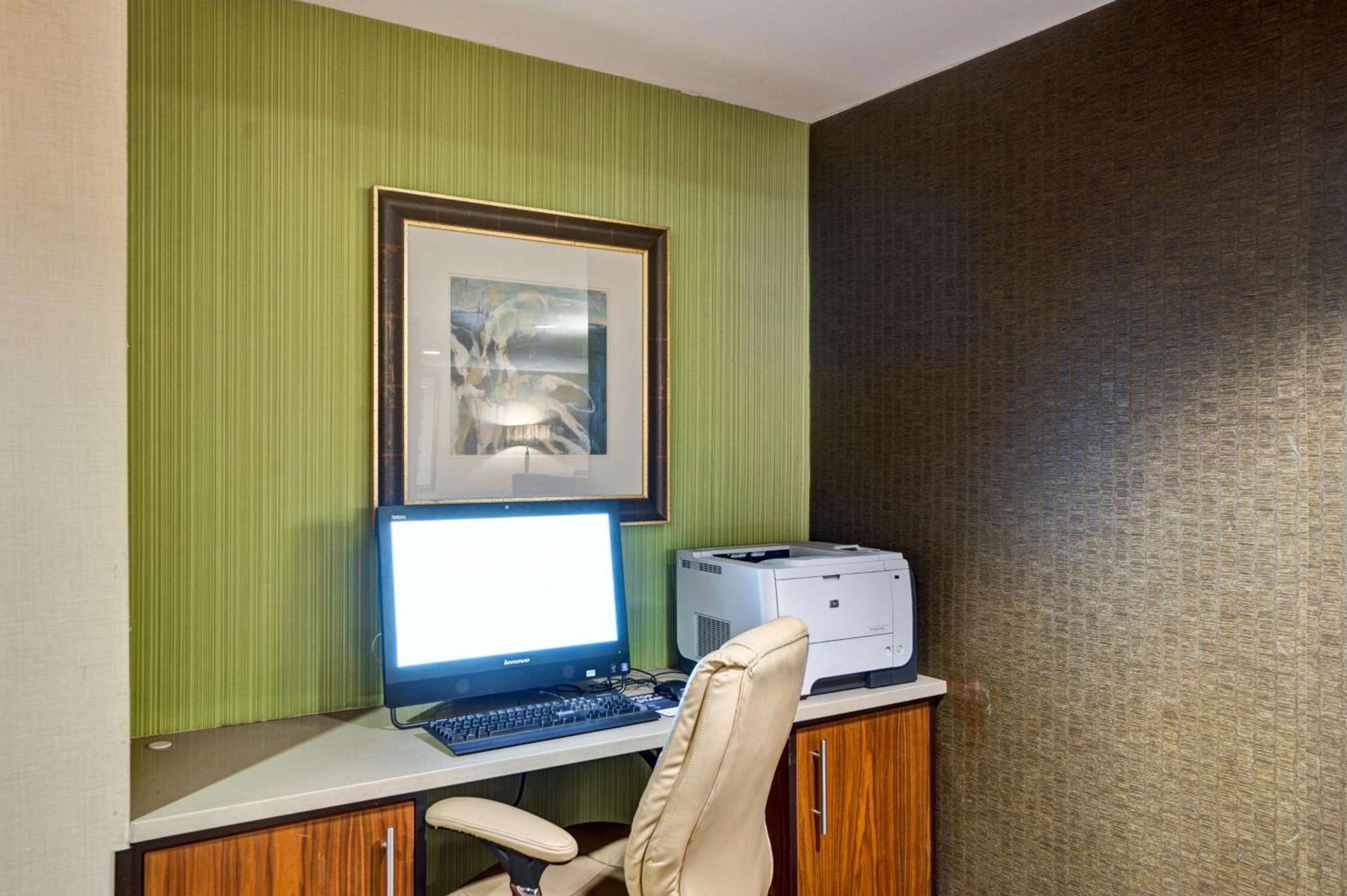Hampton Inn by Hilton Milford photo 44