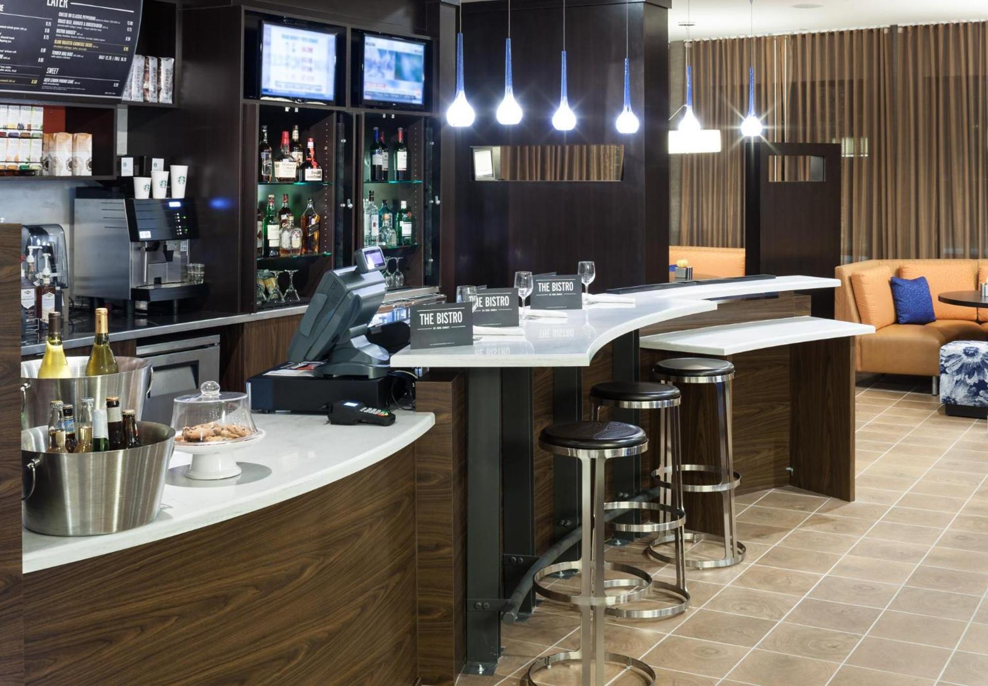 Courtyard by Marriott Houston North/Shenandoah photo 12