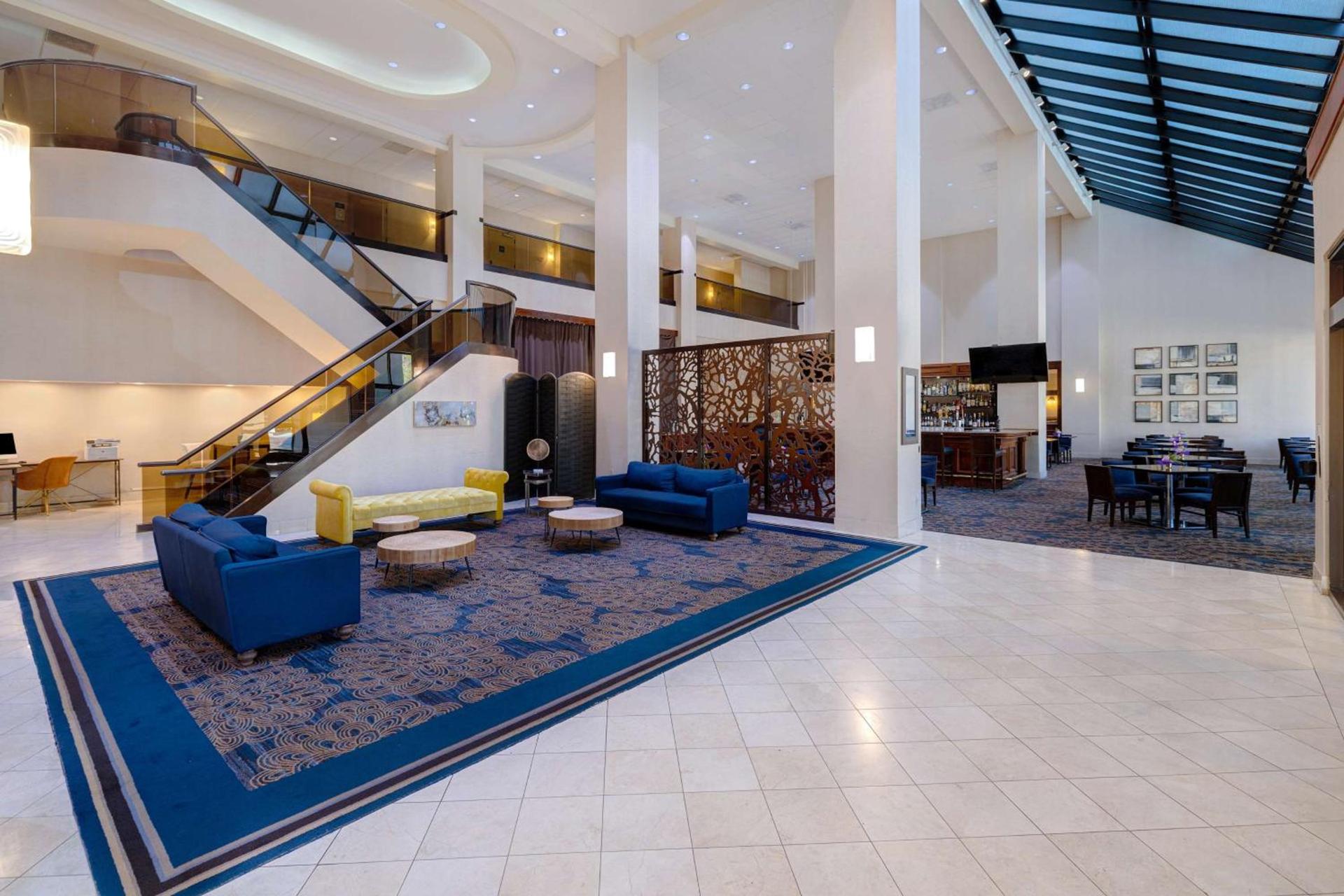 Embassy Suites by Hilton Santa Clara Silicon Valley photo 2