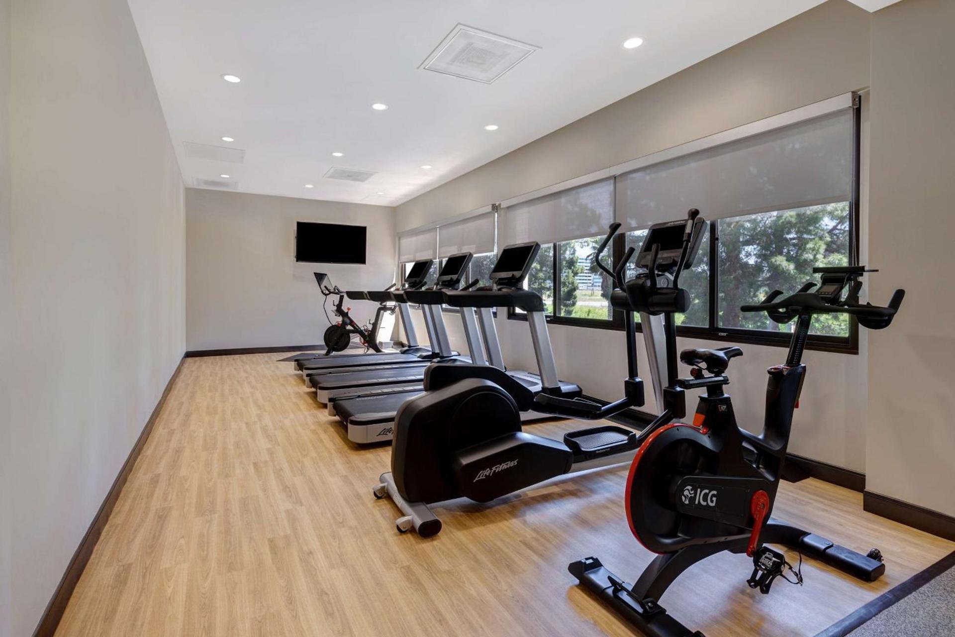 Embassy Suites by Hilton Santa Clara Silicon Valley photo 31