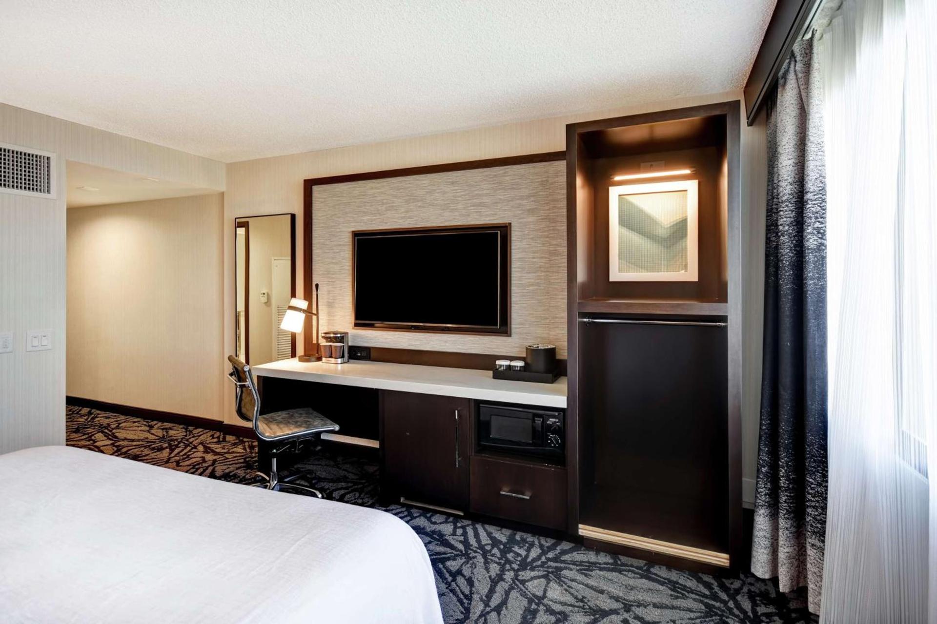 Embassy Suites by Hilton Santa Clara Silicon Valley photo 40