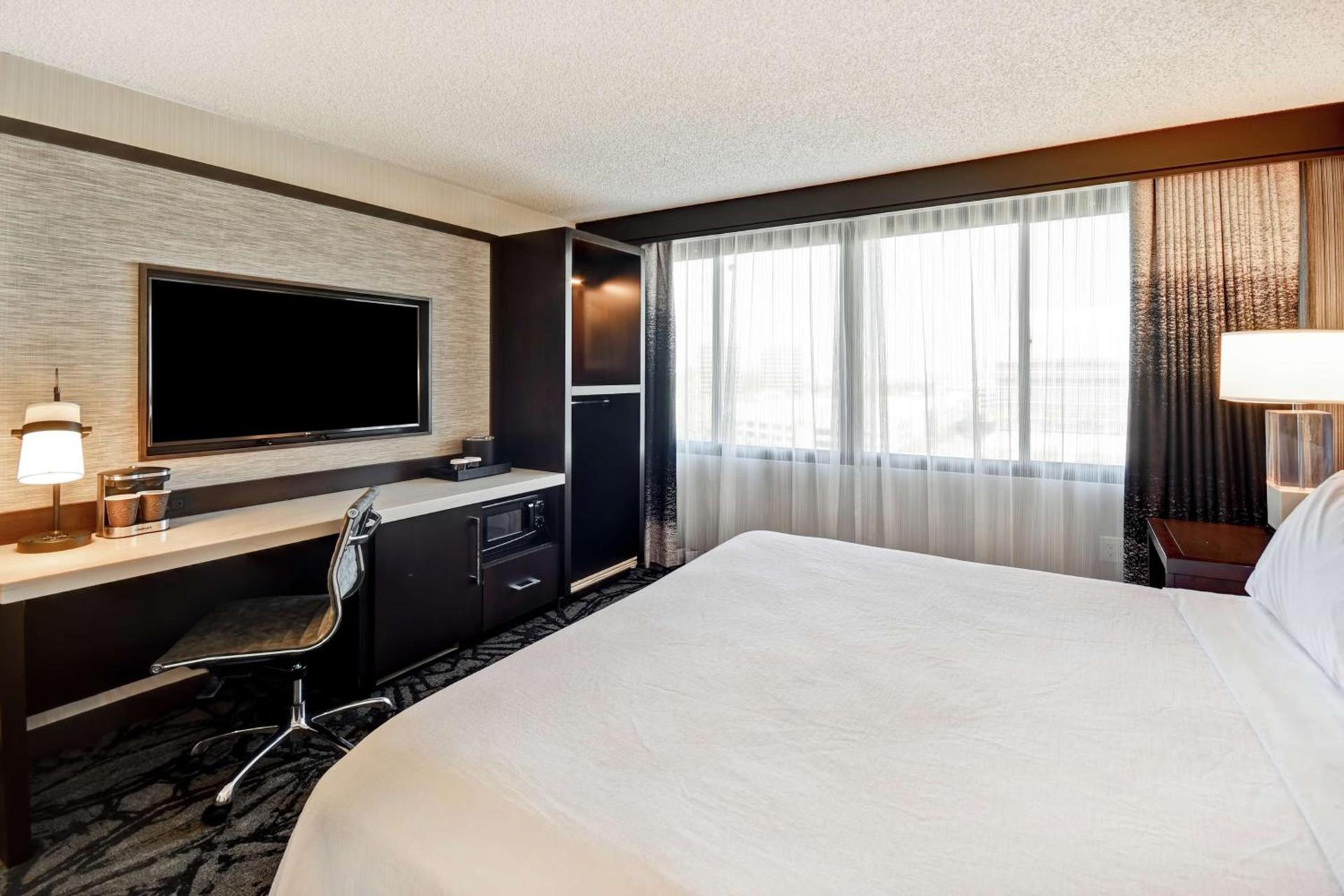 Embassy Suites by Hilton Santa Clara Silicon Valley photo 41