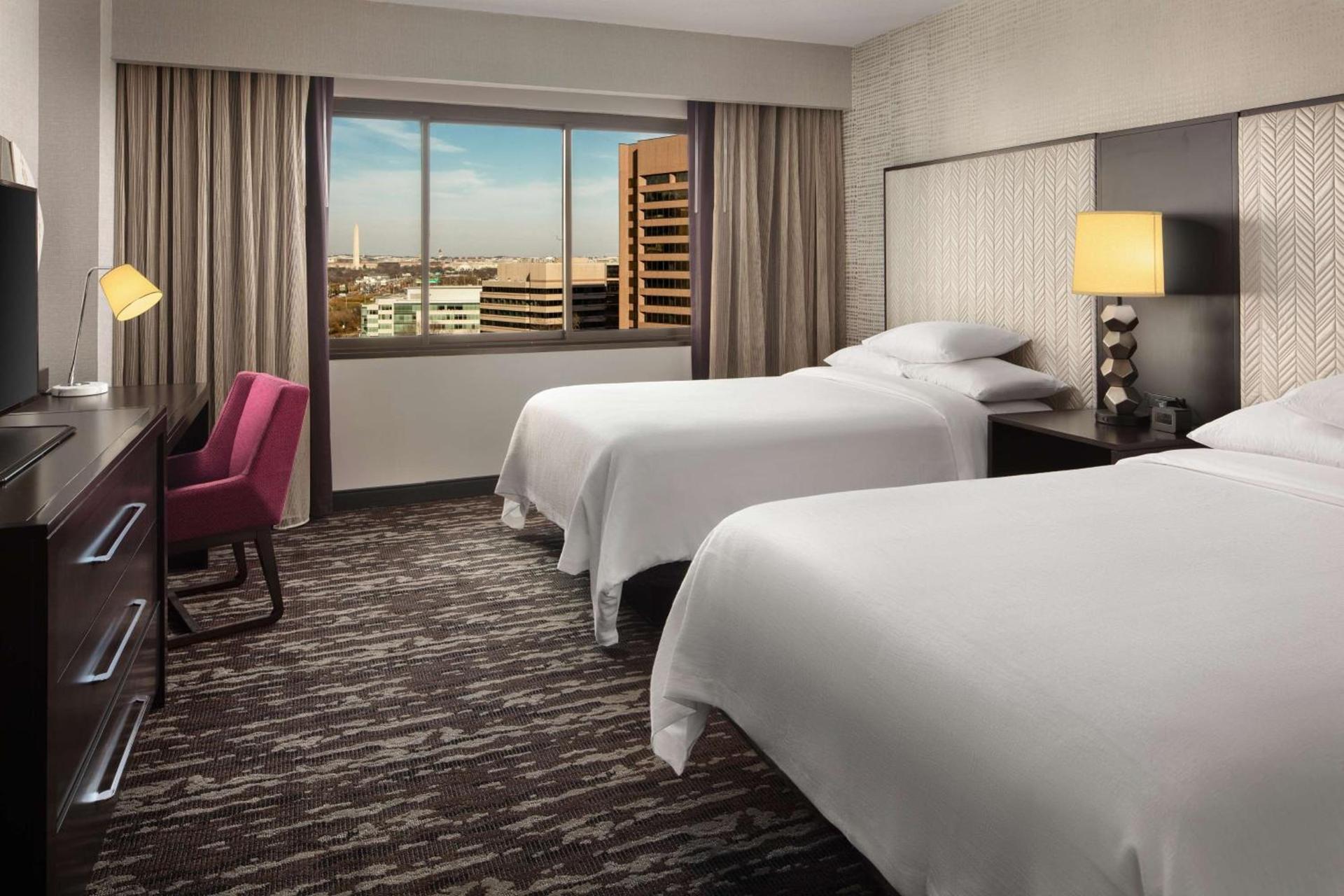 Embassy Suites by Hilton Crystal City National Airport photo 22