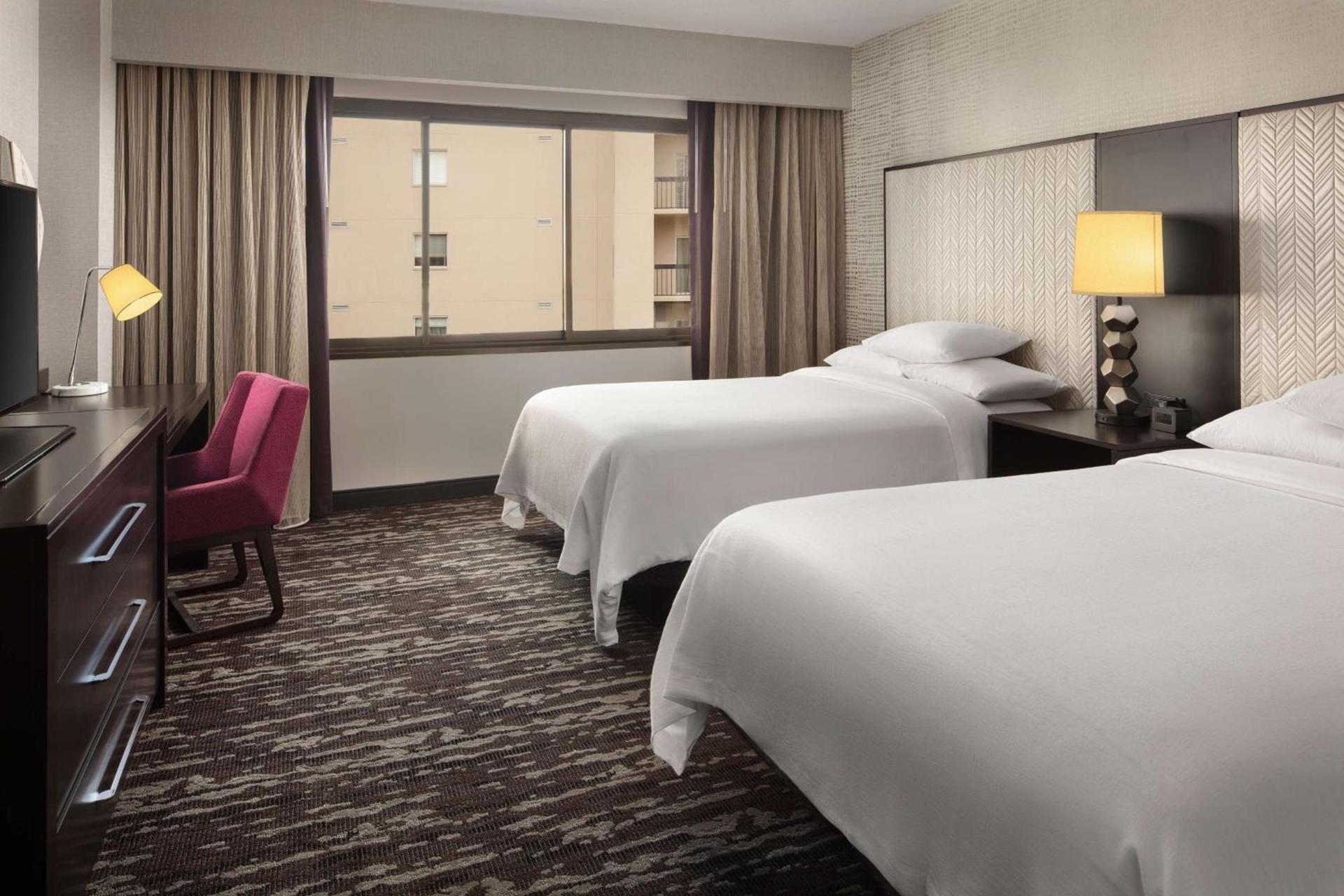 Embassy Suites by Hilton Crystal City National Airport photo 23