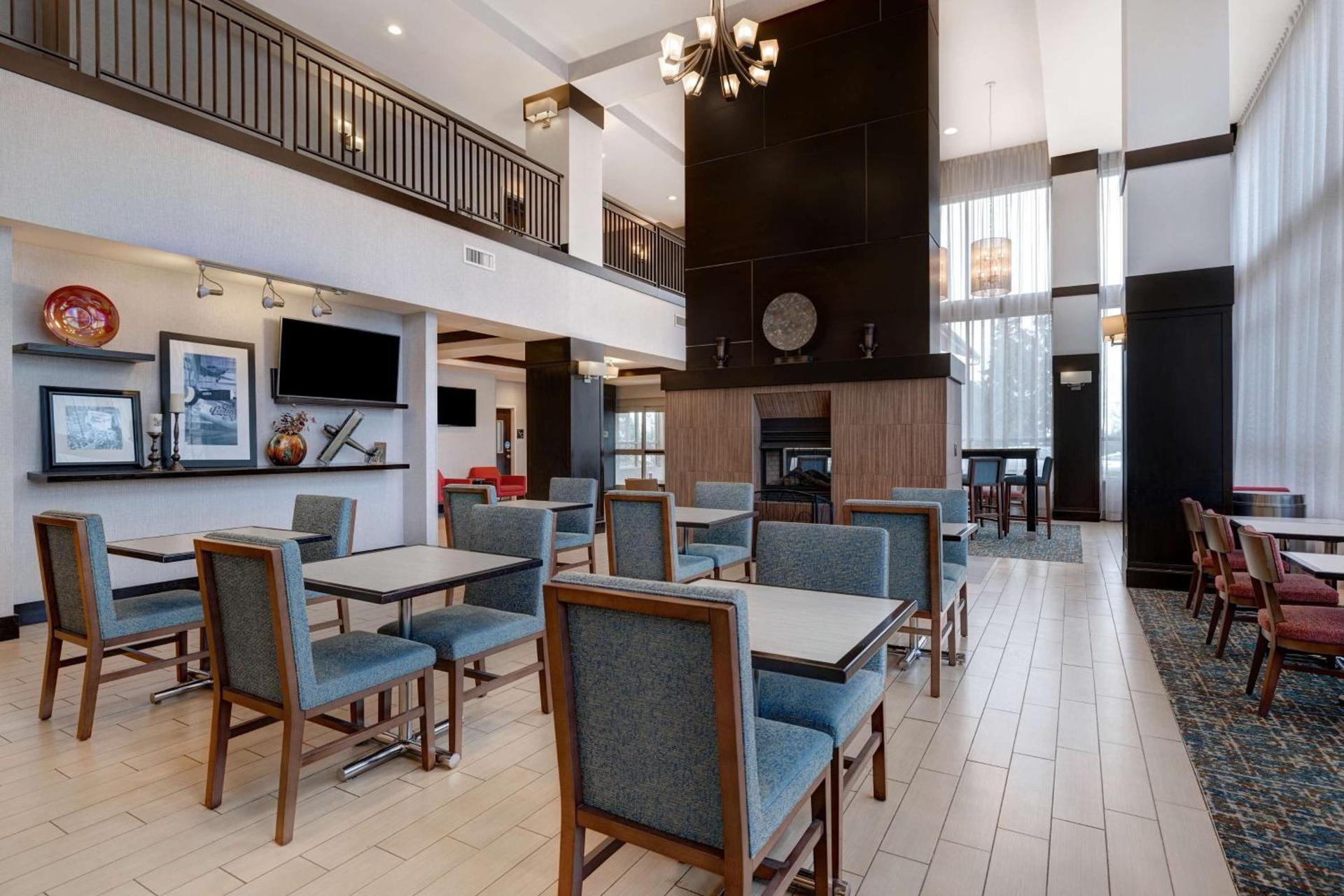 Hampton Inn & Suites Seattle/Federal Way photo 8