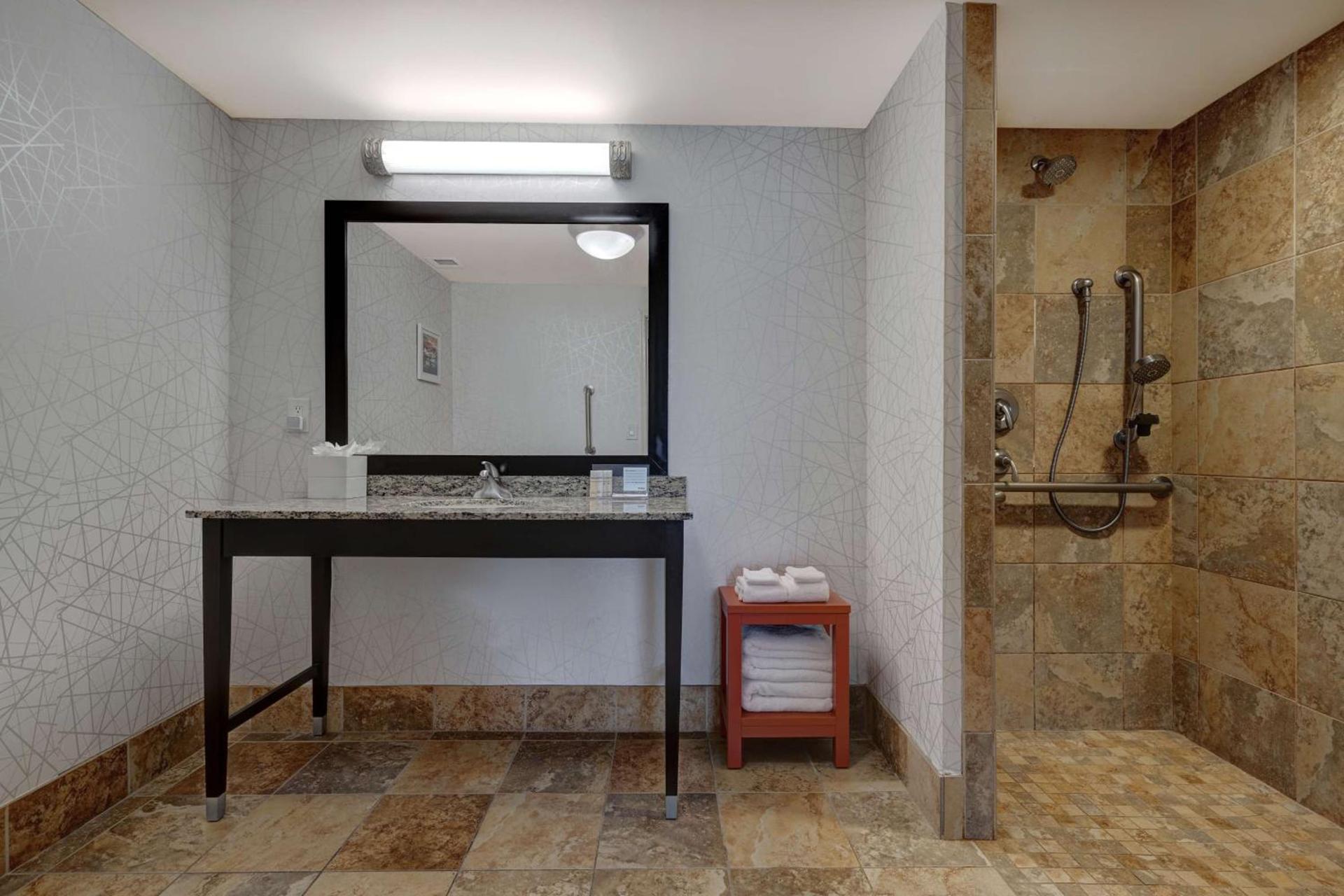 Hampton Inn & Suites Seattle/Federal Way photo 34