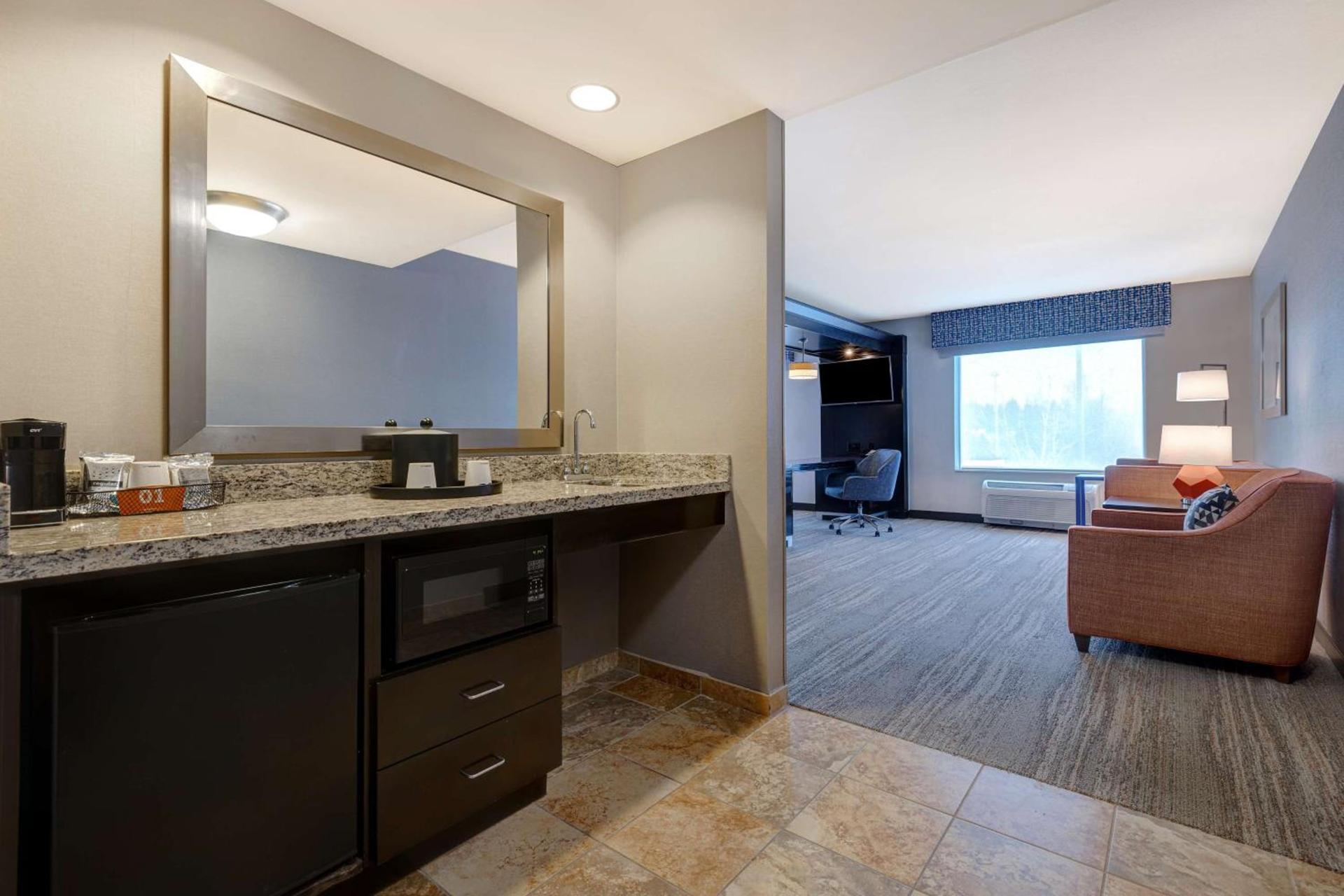 Hampton Inn & Suites Seattle/Federal Way photo 46