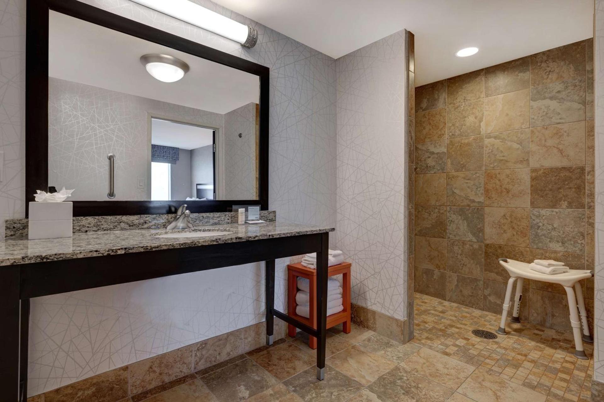 Hampton Inn & Suites Seattle/Federal Way photo 47