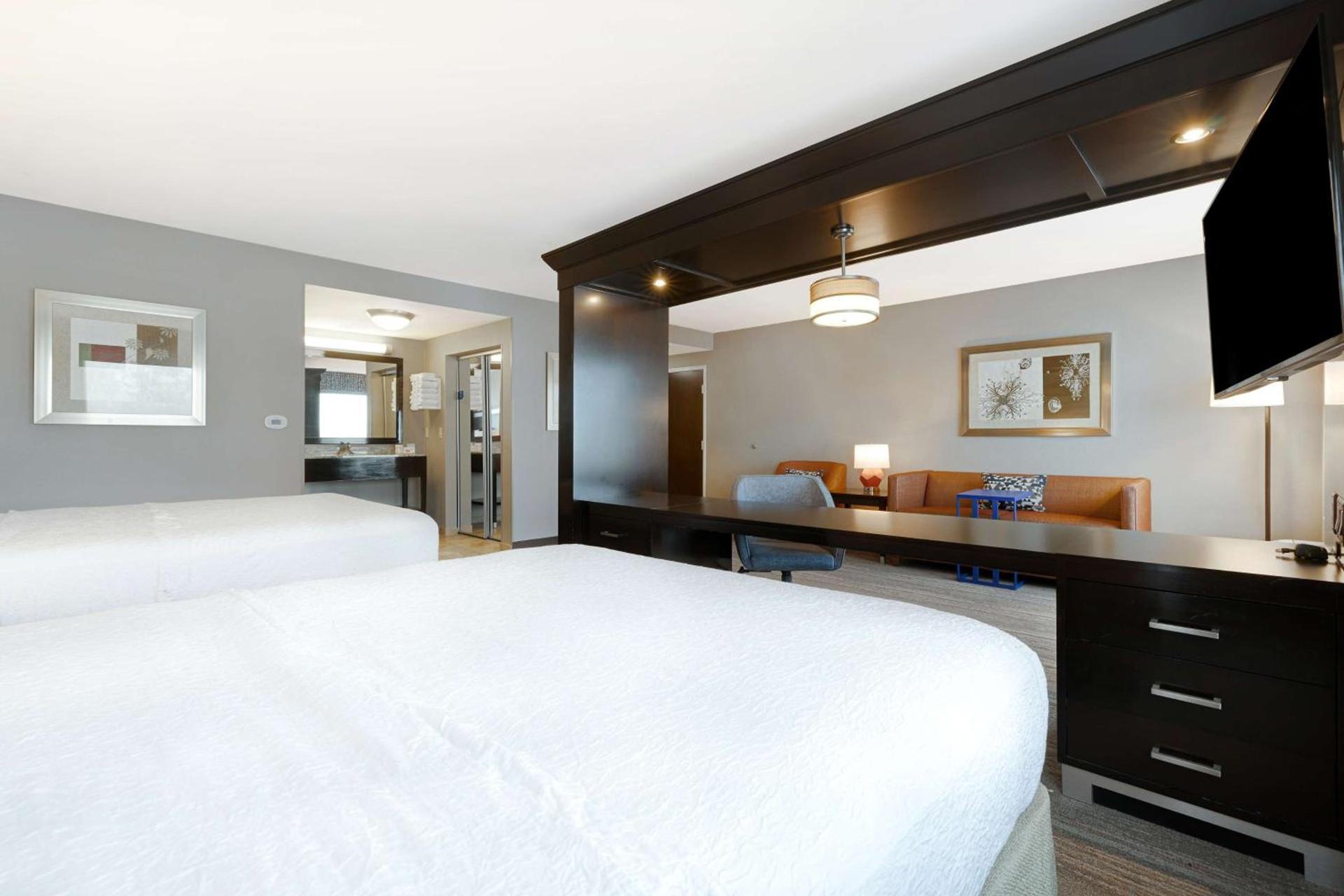 Hampton Inn & Suites Seattle/Federal Way photo 51