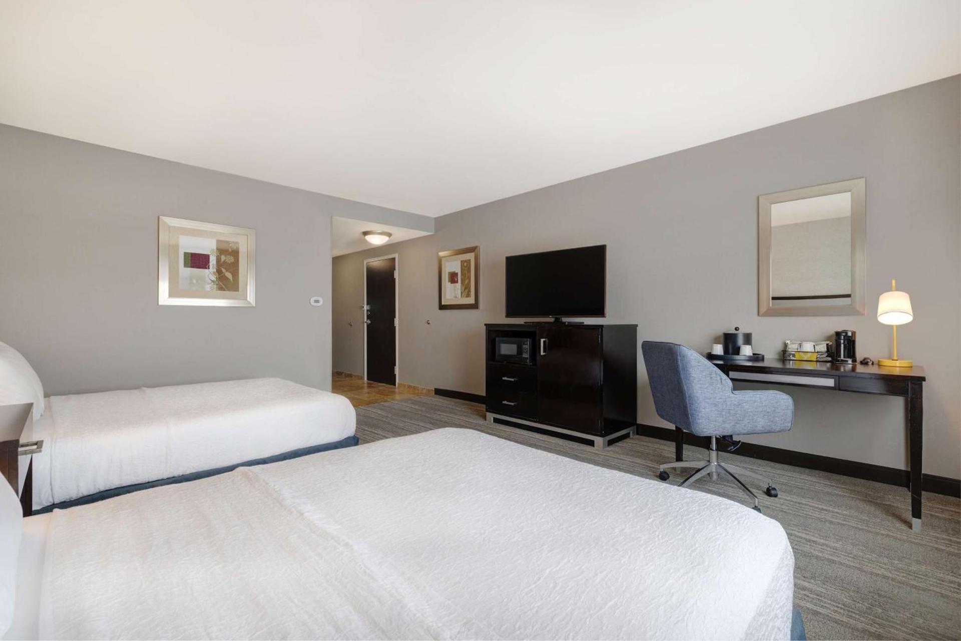 Hampton Inn & Suites Seattle/Federal Way photo 57