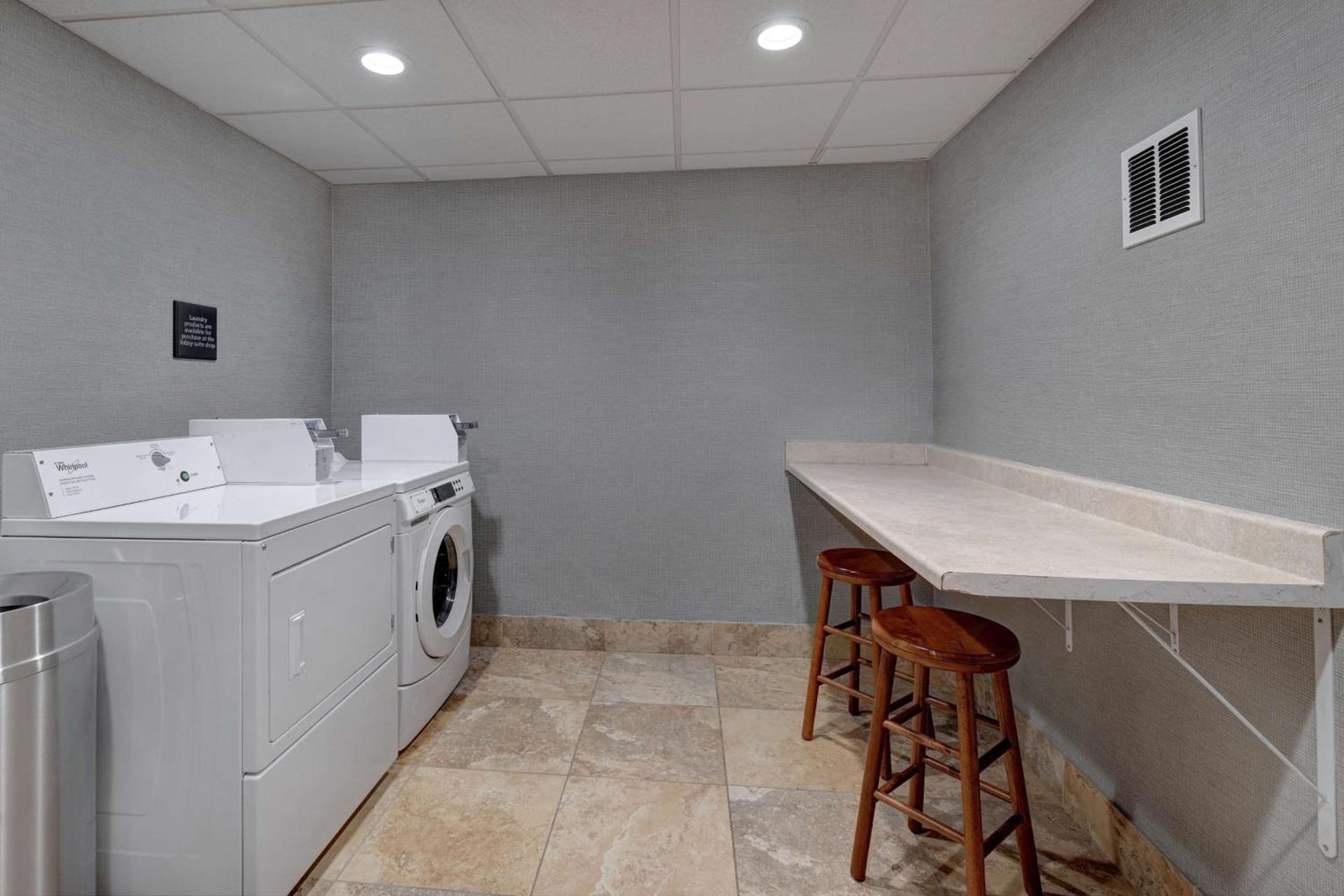 Hampton Inn & Suites Seattle/Federal Way photo 61