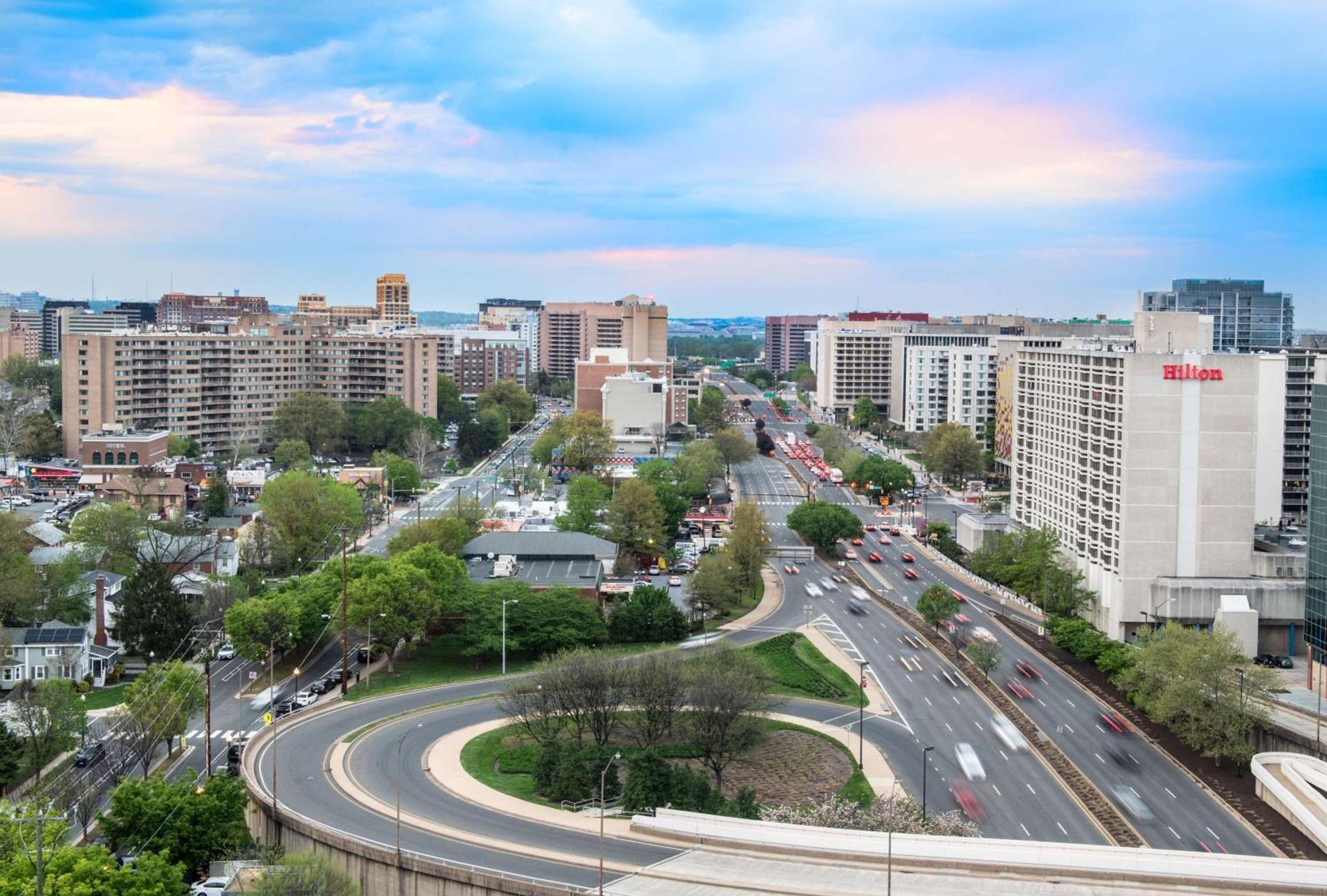 Hilton Arlington National Landing photo 1