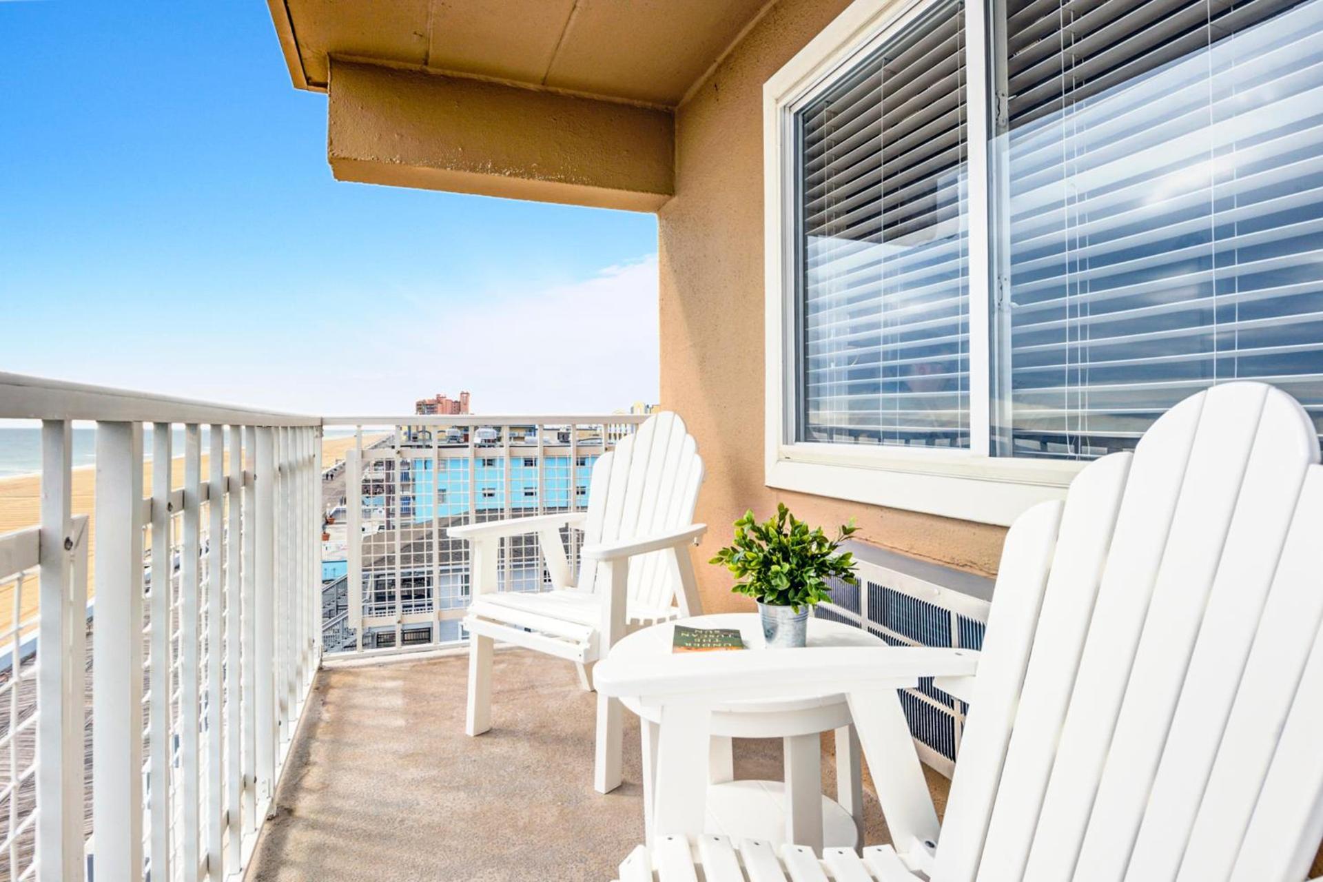 Dunes Suites Oceanfront photo 2
