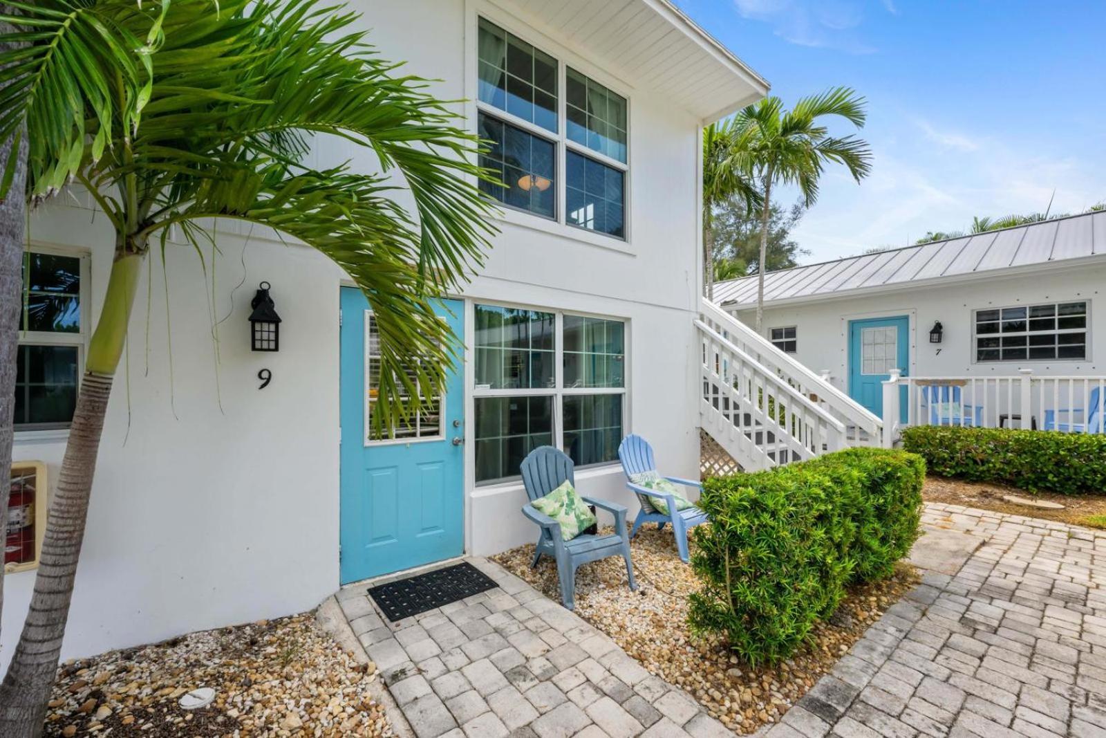 Seahorse Beach Bungalows photo 12