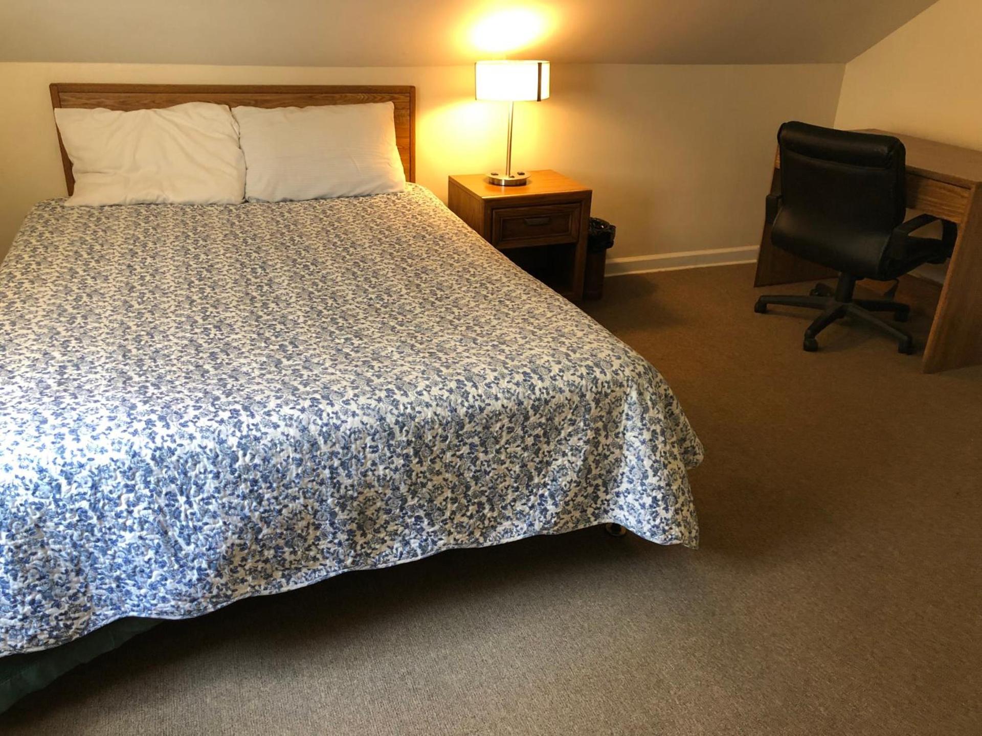 Plantation Motel photo 17