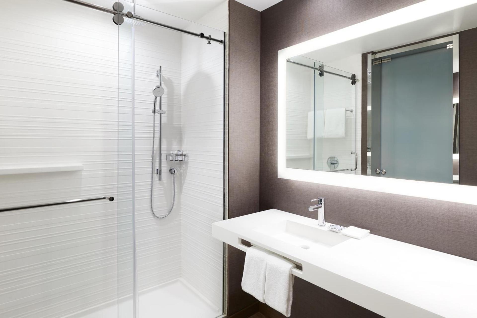 AC Hotel by Marriott Miami Airport West/Doral photo 56