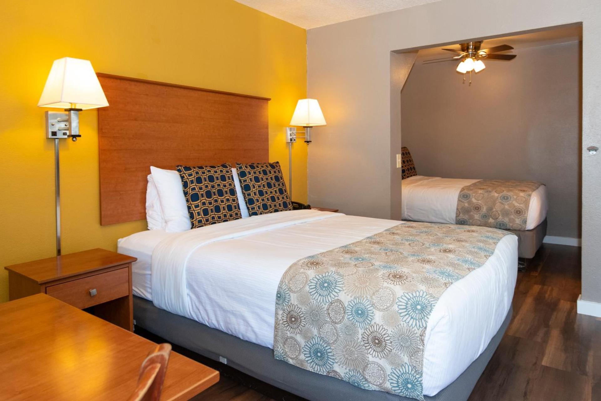 Nordic Inn and Suites photo 85