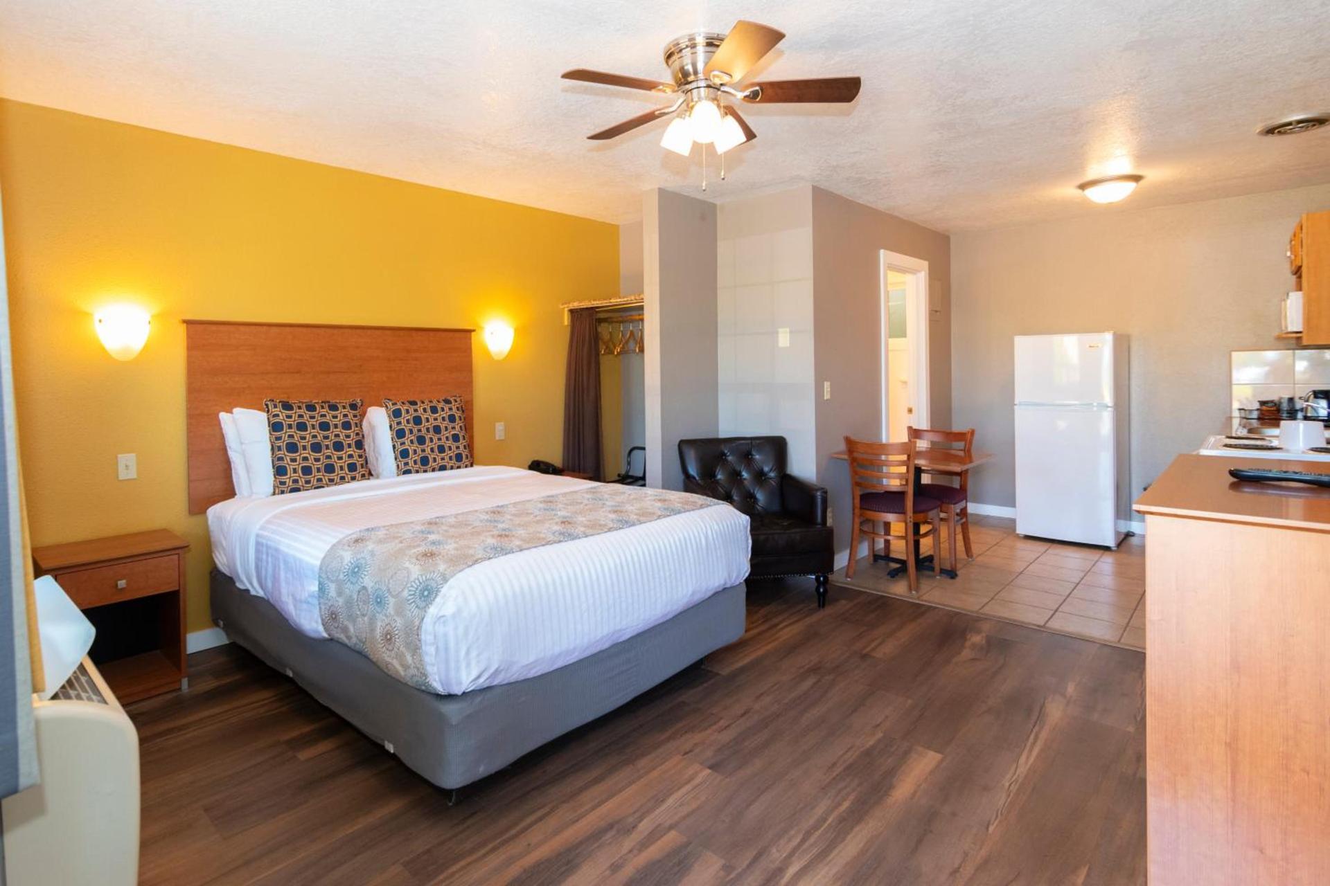 Nordic Inn and Suites photo 96