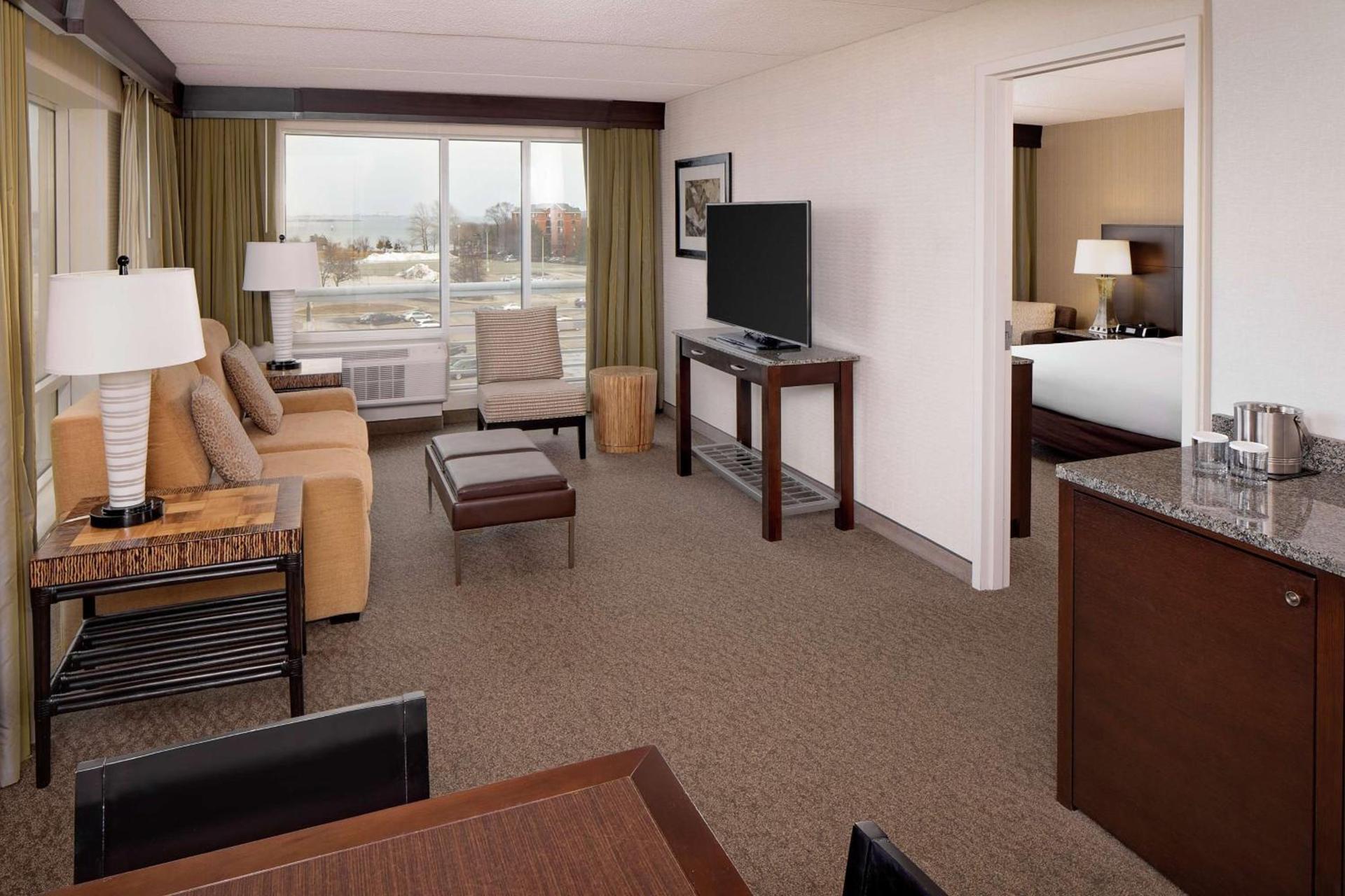 DoubleTree by Hilton Hotel Boston Bayside photo 17