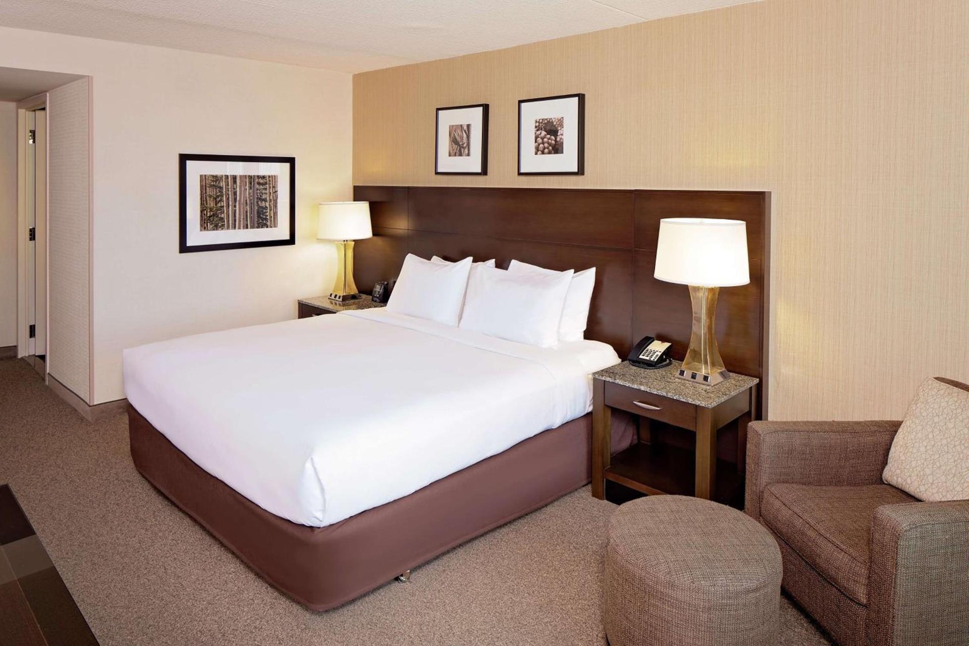 DoubleTree by Hilton Hotel Boston Bayside photo 19