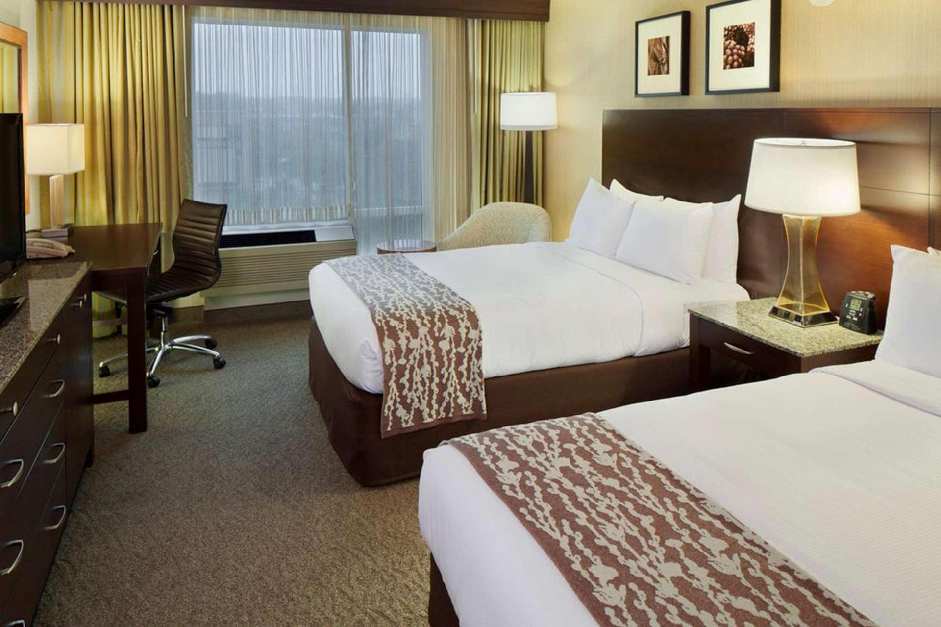 DoubleTree by Hilton Hotel Boston Bayside photo 22